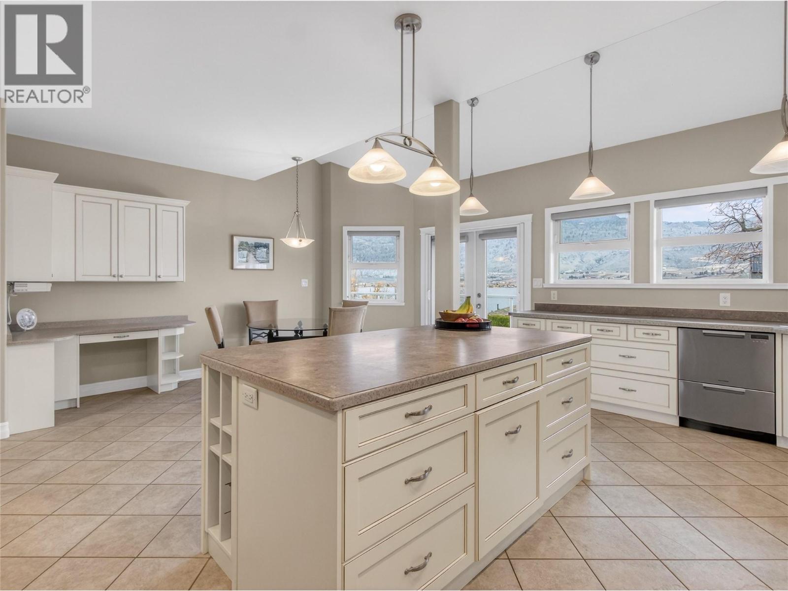 4005 Lobelia Drive, Osoyoos, British Columbia  V0H 1V1 - Photo 5 - 10390287