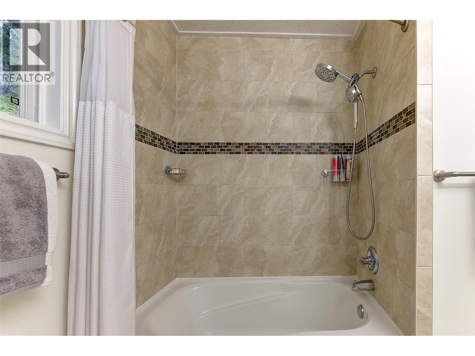 815 Steele Road, Kelowna, British Columbia  V1W 4P1 - Photo 27 - 10390286