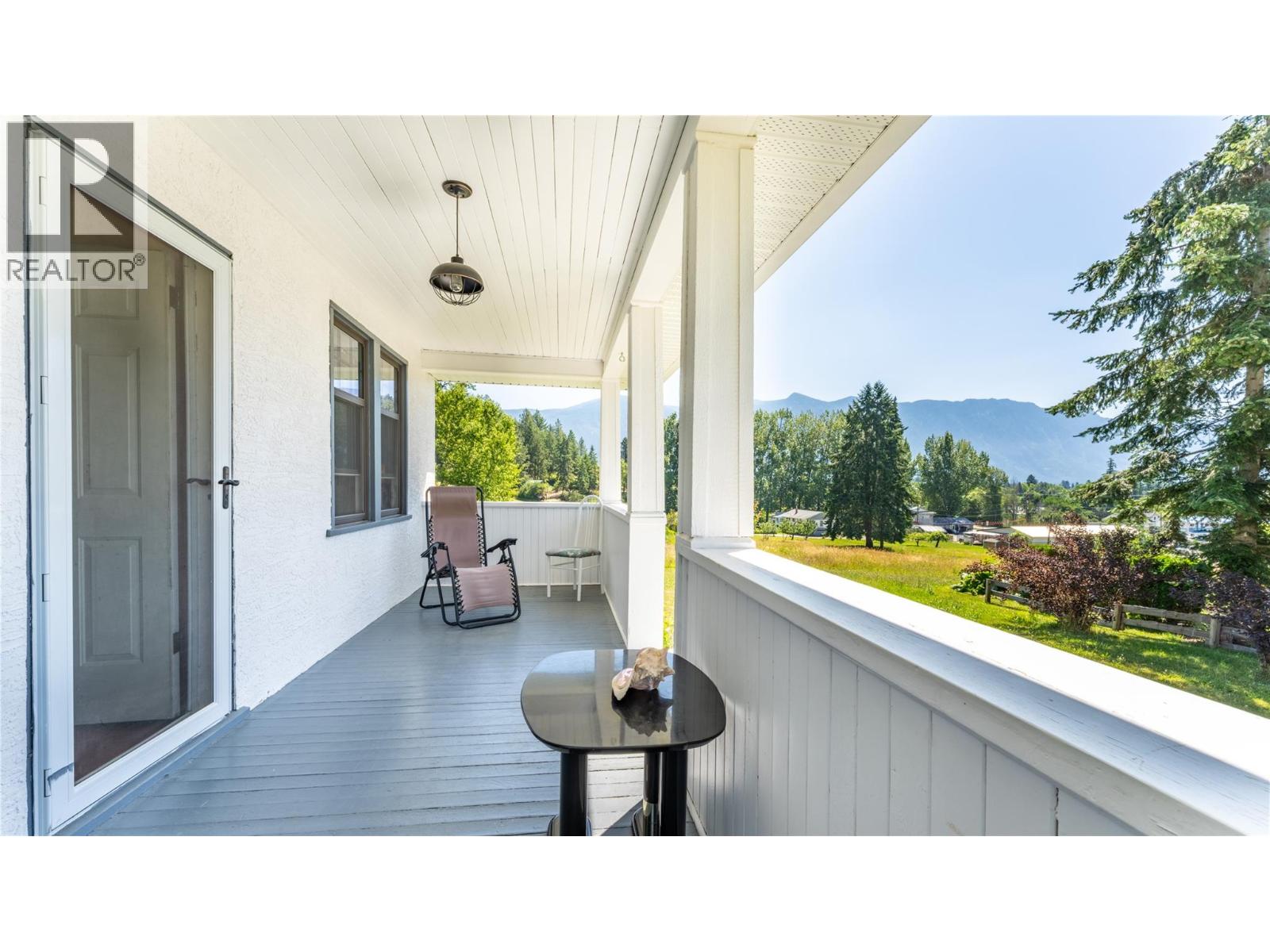 216 27th Avenue, Creston, British Columbia  V0B 1G0 - Photo 34 - 10390281