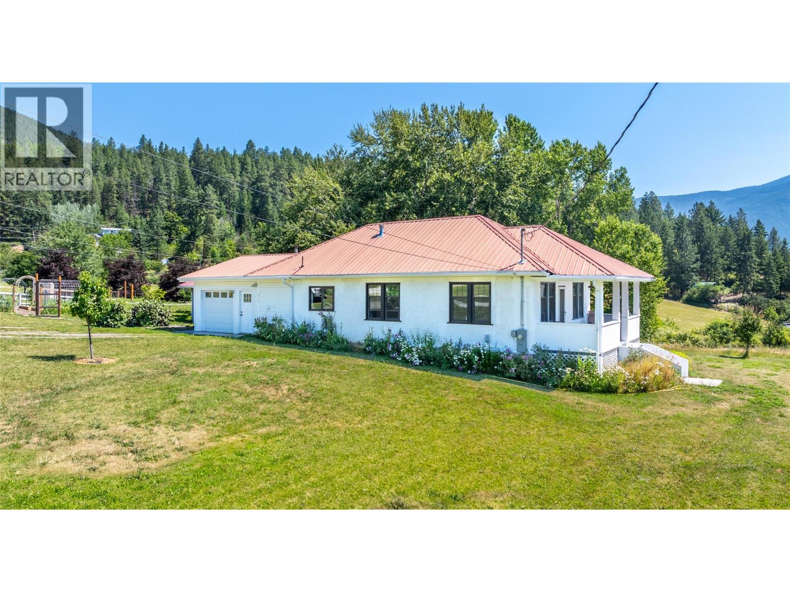 216 27th Avenue, Creston, British Columbia  V0B 1G0 - Photo 42 - 10390281