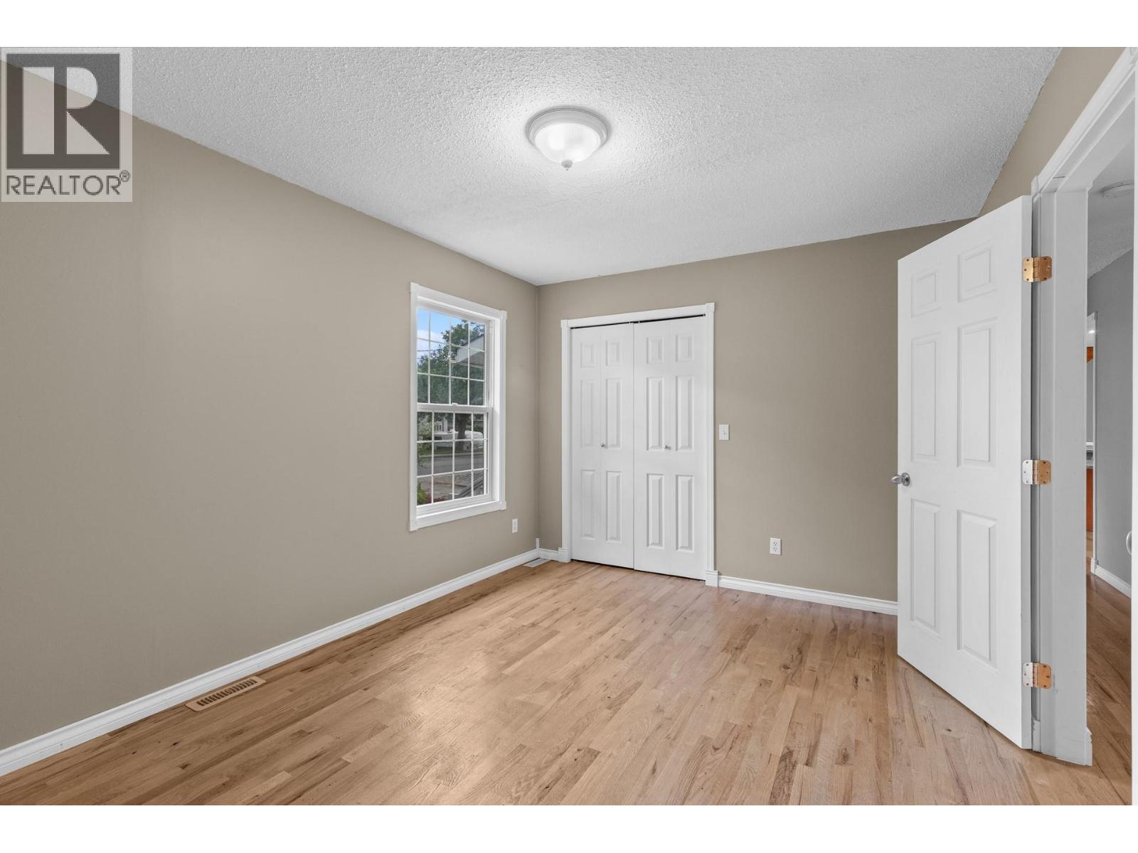 975 Neptune Road, Kelowna, British Columbia  V1X 3E4 - Photo 22 - 10390250