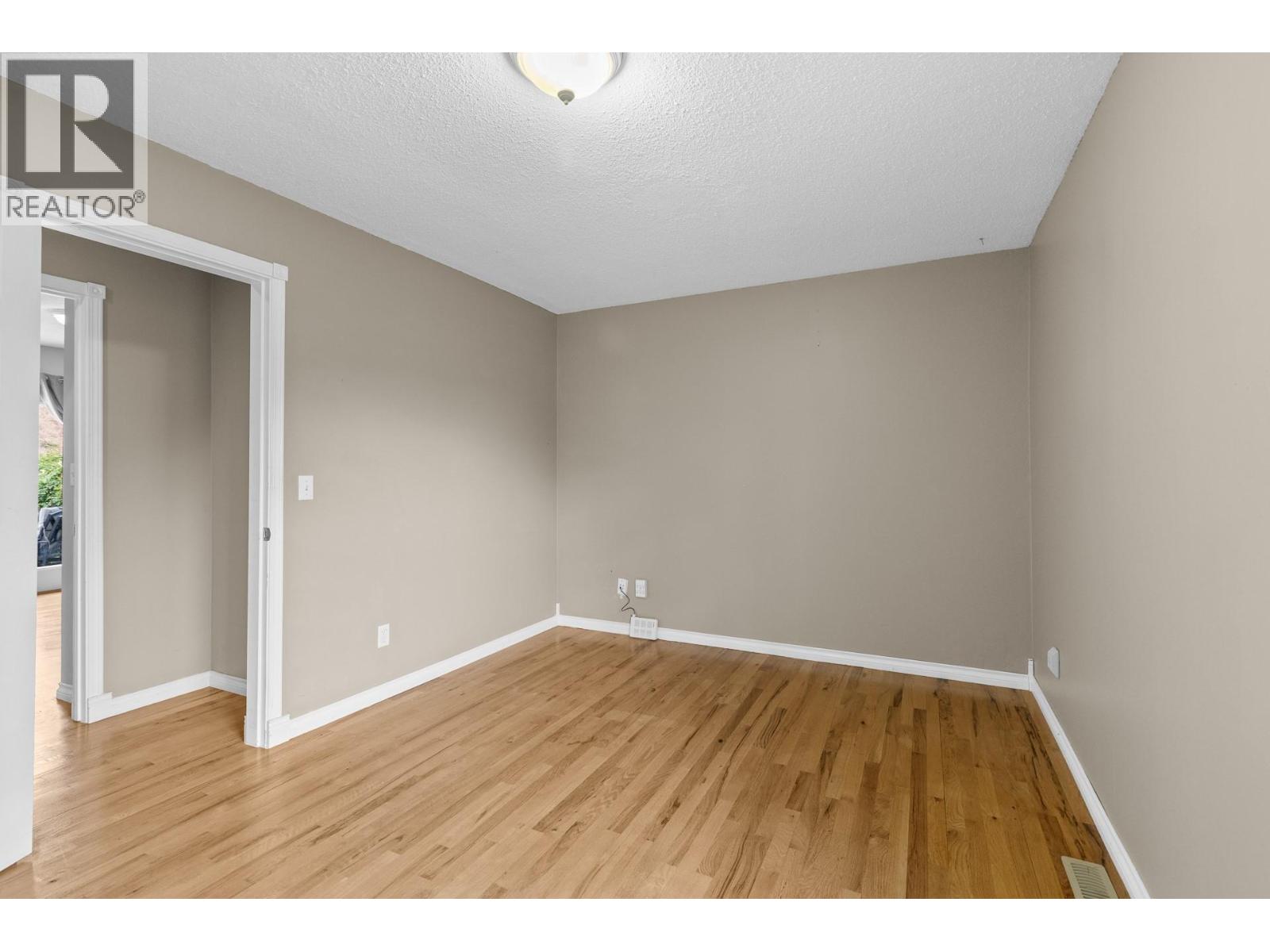 975 Neptune Road, Kelowna, British Columbia  V1X 3E4 - Photo 23 - 10390250