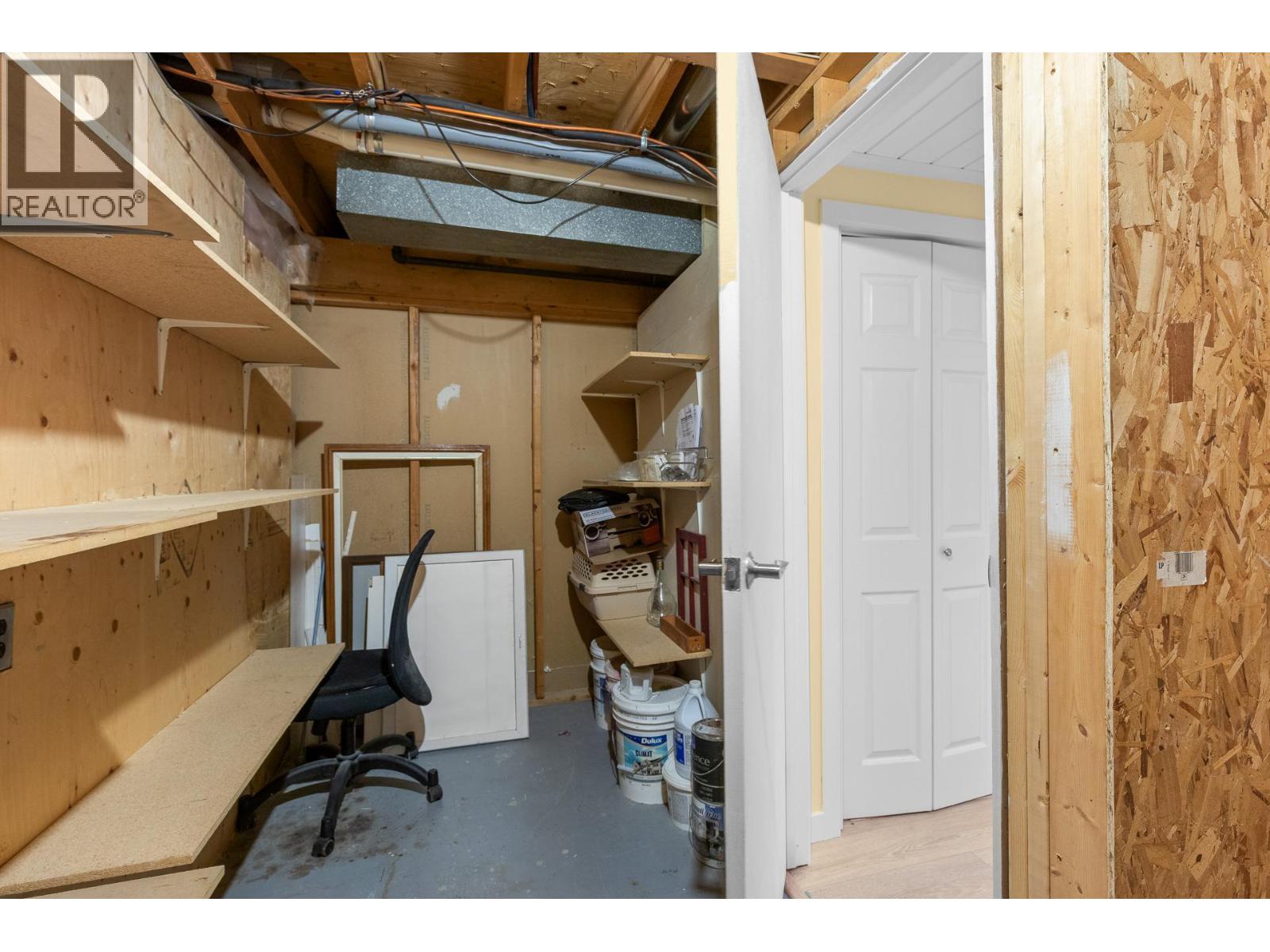 975 Neptune Road, Kelowna, British Columbia  V1X 3E4 - Photo 35 - 10390250
