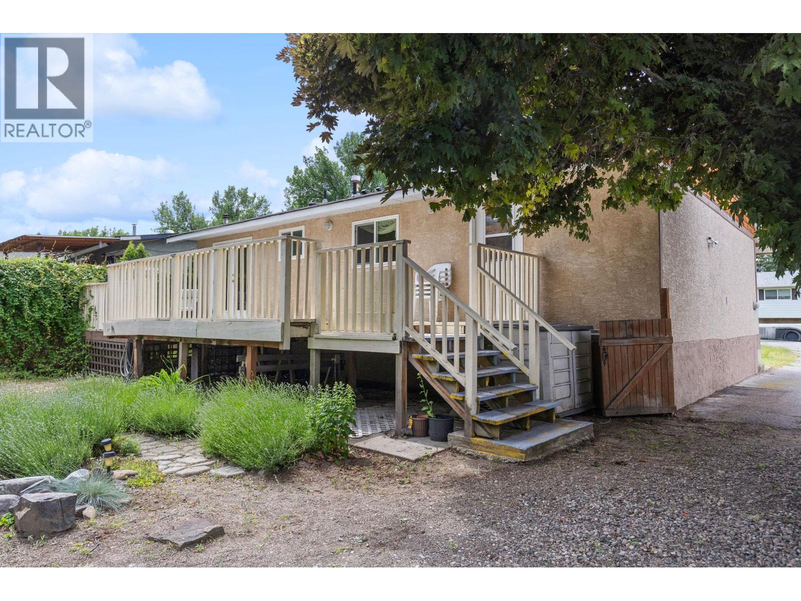 975 Neptune Road, Kelowna, British Columbia  V1X 3E4 - Photo 42 - 10390250