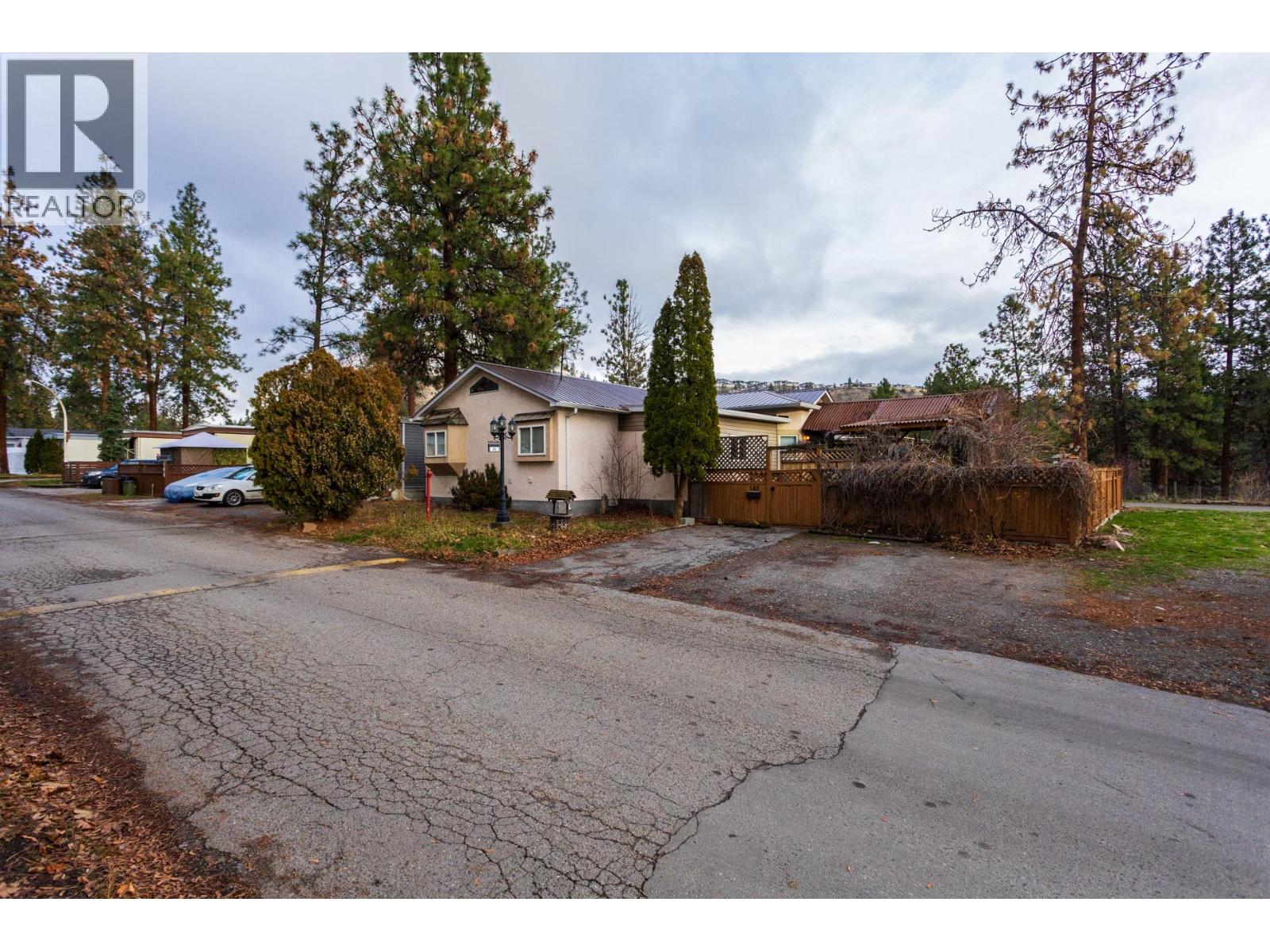 1999 Highway 97 S Unit# 145, West Kelowna, British Columbia  V1Z 1B2 - Photo 3 - 10389884