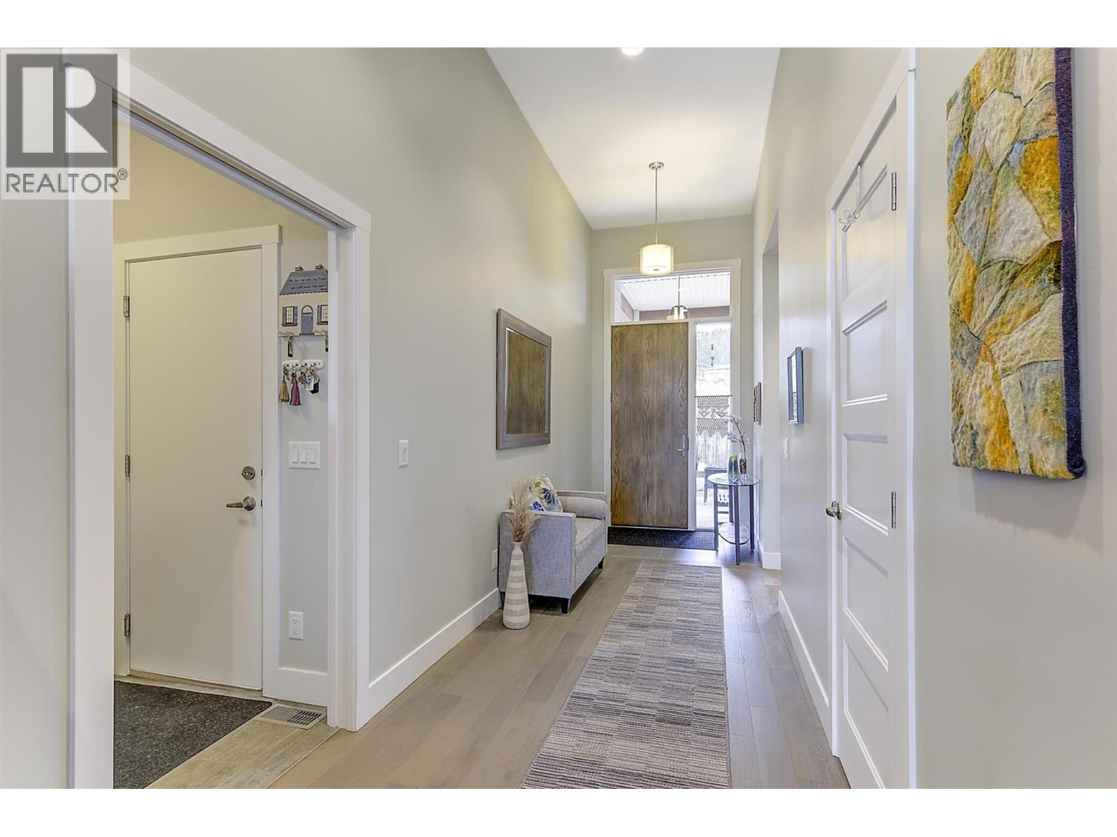 1504 Tower Ranch Drive, Kelowna, British Columbia  V1P 1T8 - Photo 5 - 10389694