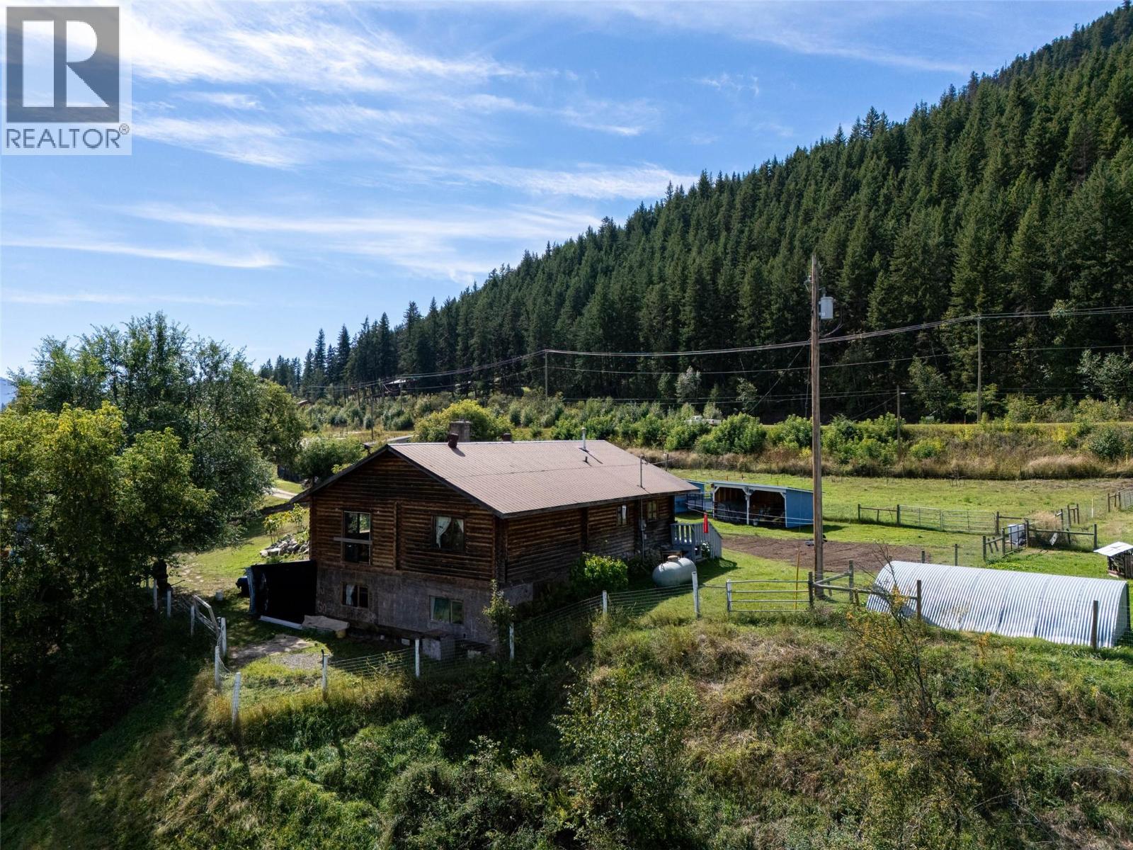 8572 Yellowhead Highway S, Little Fort, British Columbia  V0E 2C0 - Photo 1 - 10390133