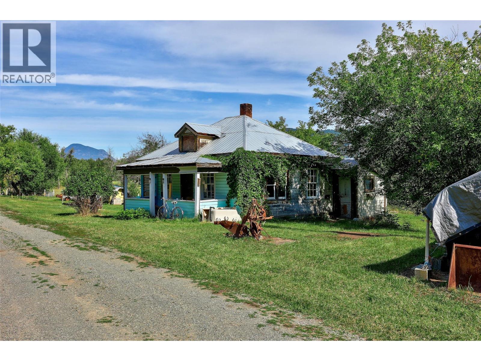 8572 Yellowhead Highway S, Little Fort, British Columbia  V0E 2C0 - Photo 24 - 10390133