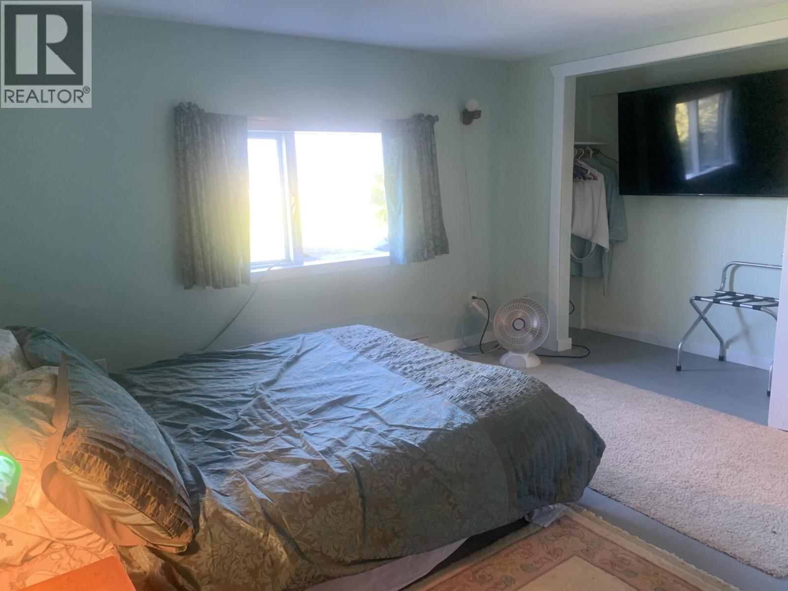 8572 Yellowhead Highway S, Little Fort, British Columbia  V0E 2C0 - Photo 69 - 10390133