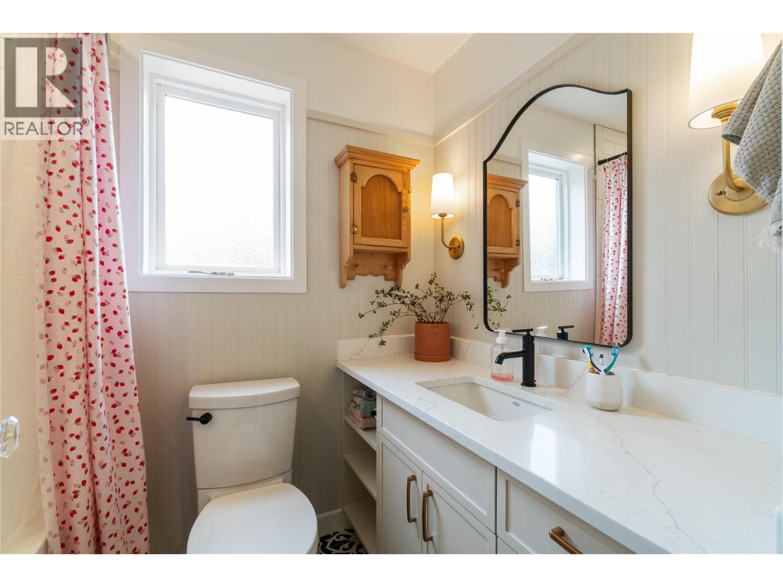 5851 20 Avenue Ne, Salmon Arm, British Columbia  V1E 1Y4 - Photo 33 - 10389837