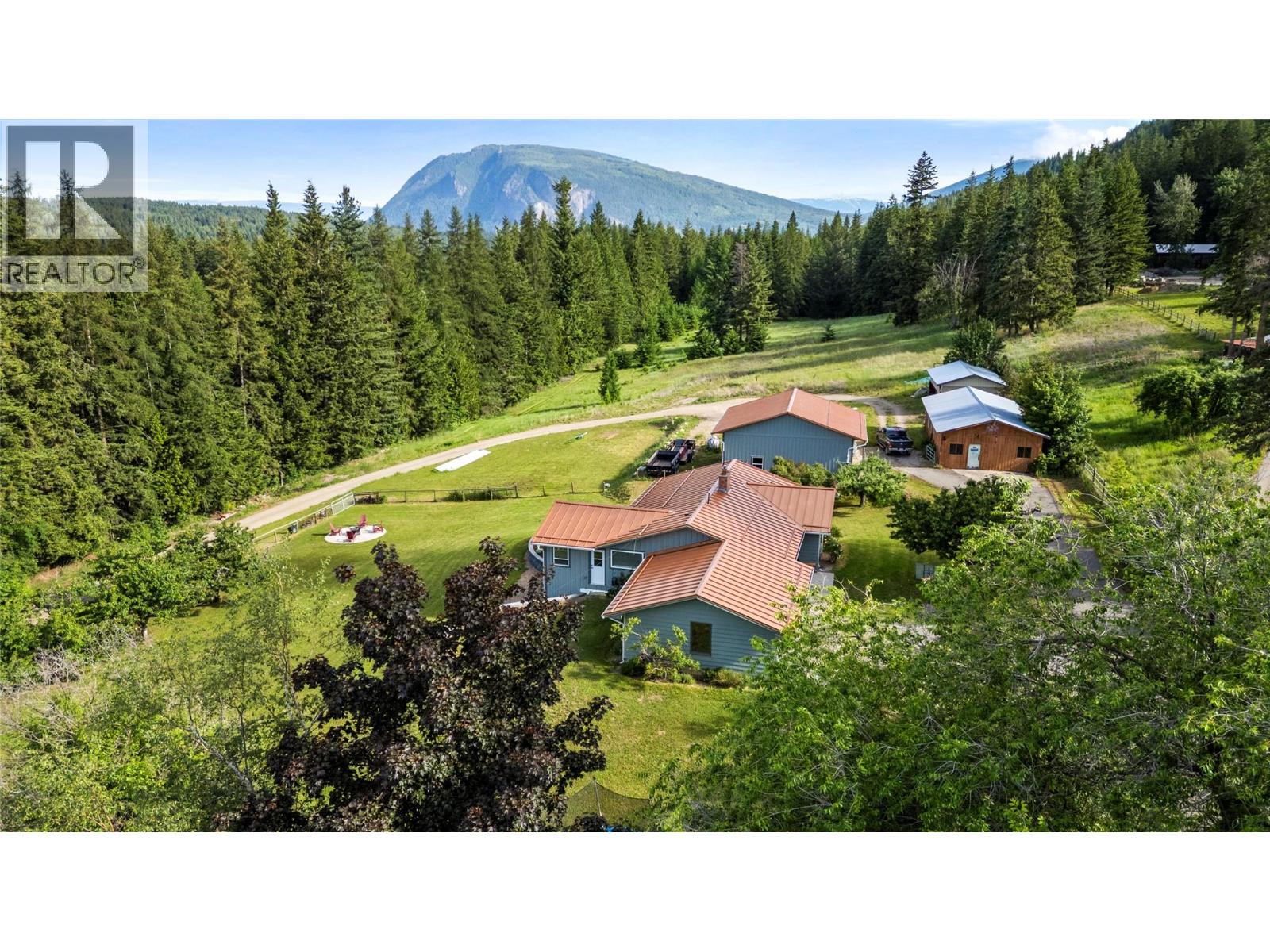 5851 20 Avenue Ne, Salmon Arm, British Columbia  V1E 1Y4 - Photo 5 - 10389837