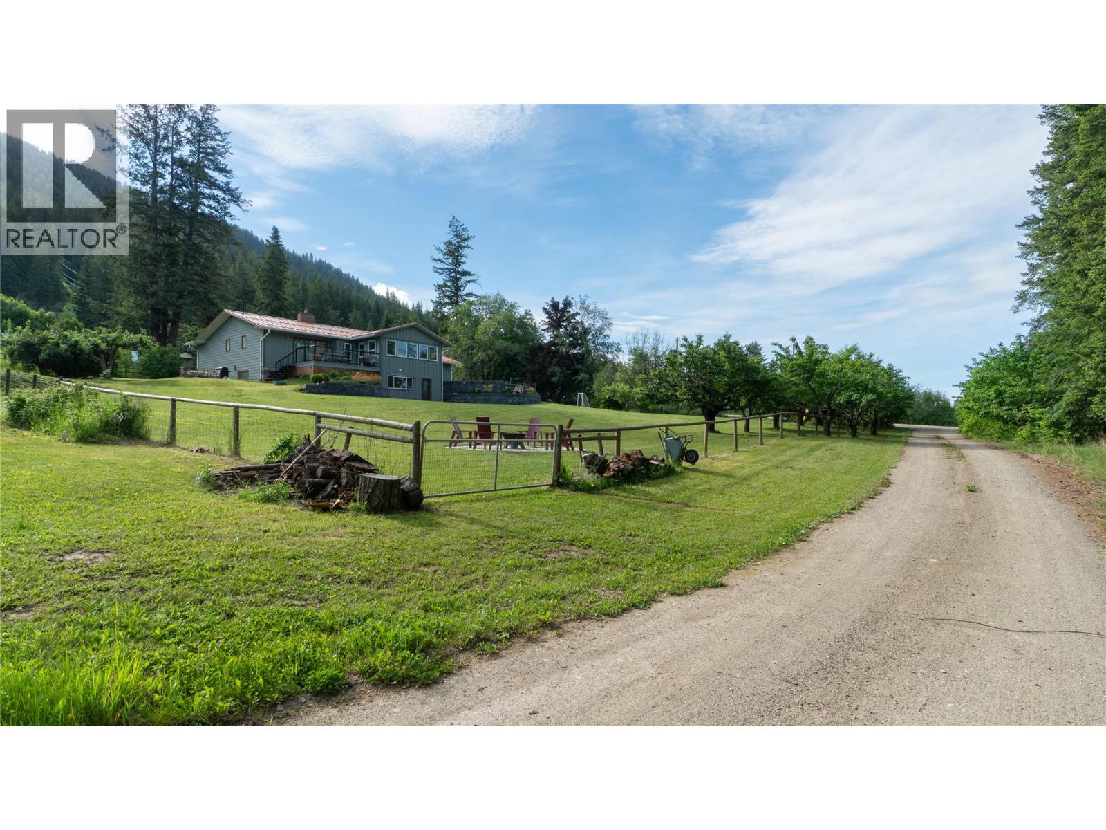 5851 20 Avenue Ne, Salmon Arm, British Columbia  V1E 1Y4 - Photo 57 - 10389837