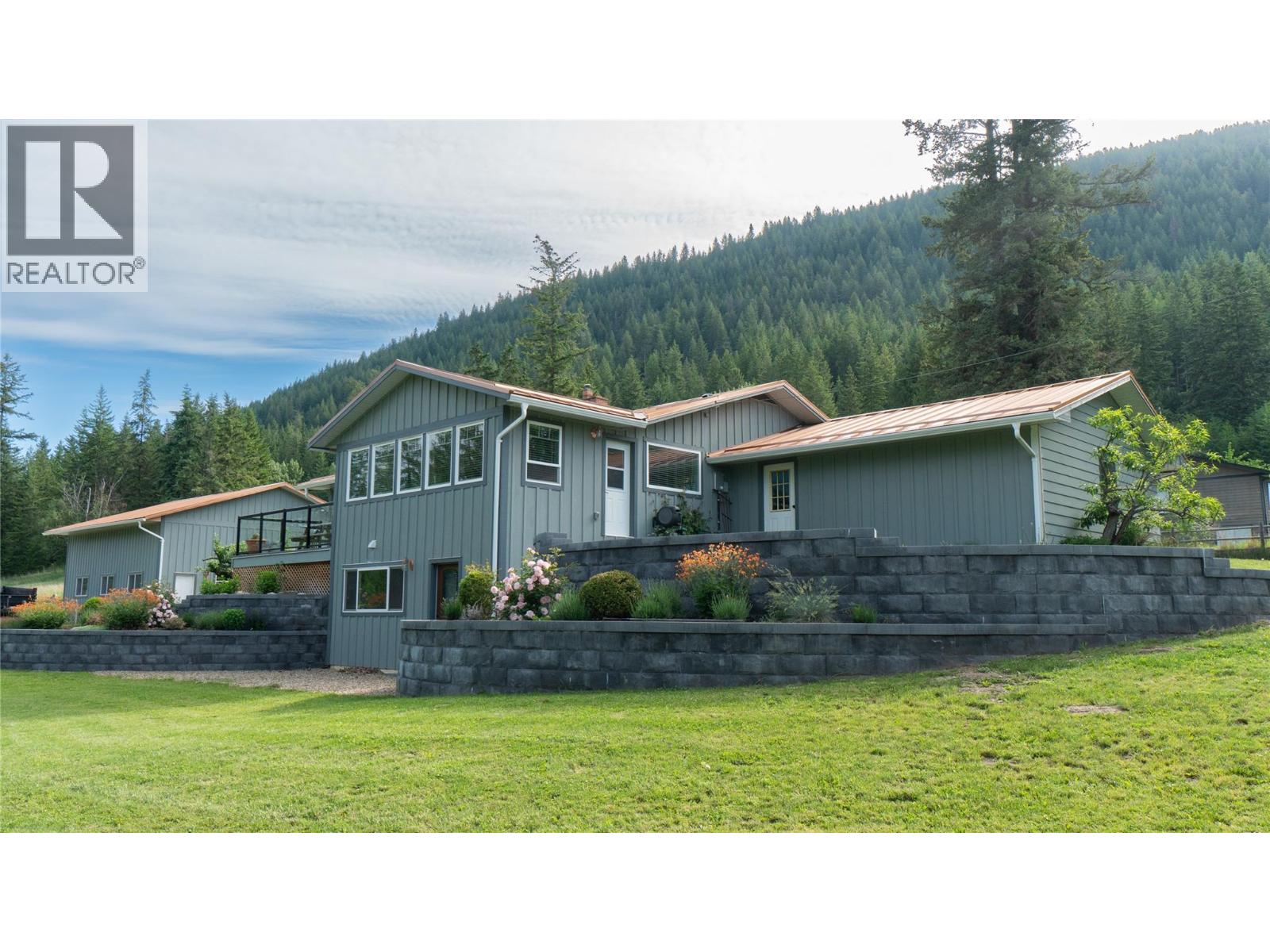 5851 20 Avenue Ne, Salmon Arm, British Columbia  V1E 1Y4 - Photo 66 - 10389837