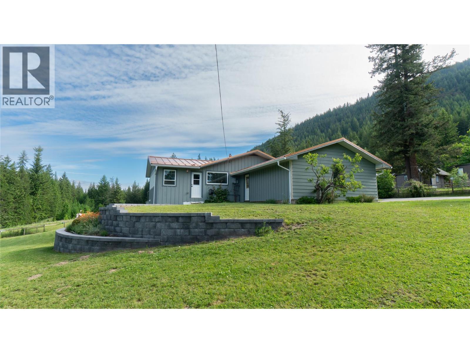 5851 20 Avenue Ne, Salmon Arm, British Columbia  V1E 1Y4 - Photo 67 - 10389837