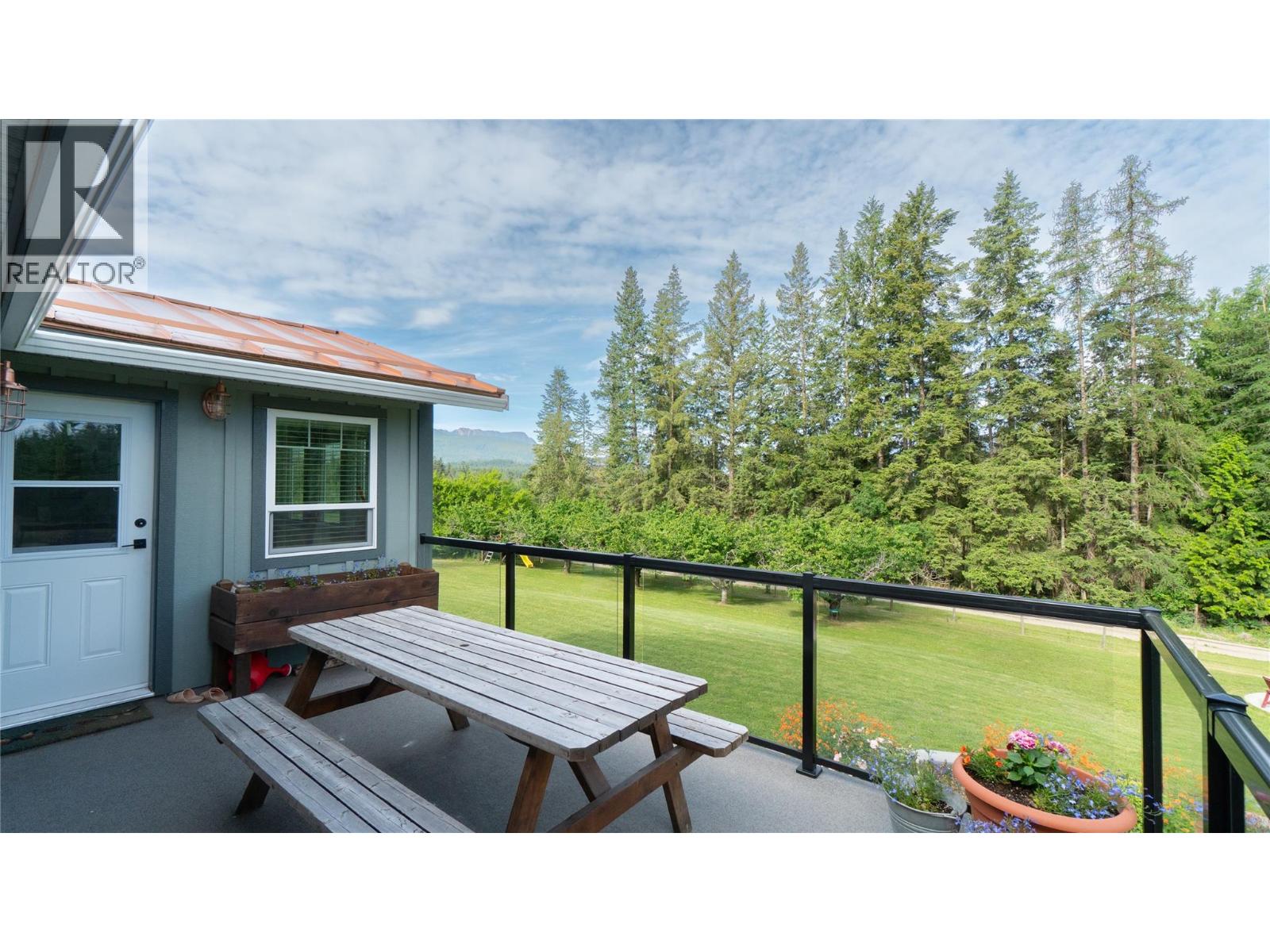 5851 20 Avenue Ne, Salmon Arm, British Columbia  V1E 1Y4 - Photo 68 - 10389837