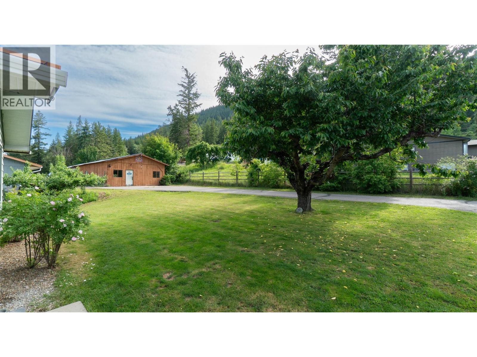 5851 20 Avenue Ne, Salmon Arm, British Columbia  V1E 1Y4 - Photo 70 - 10389837