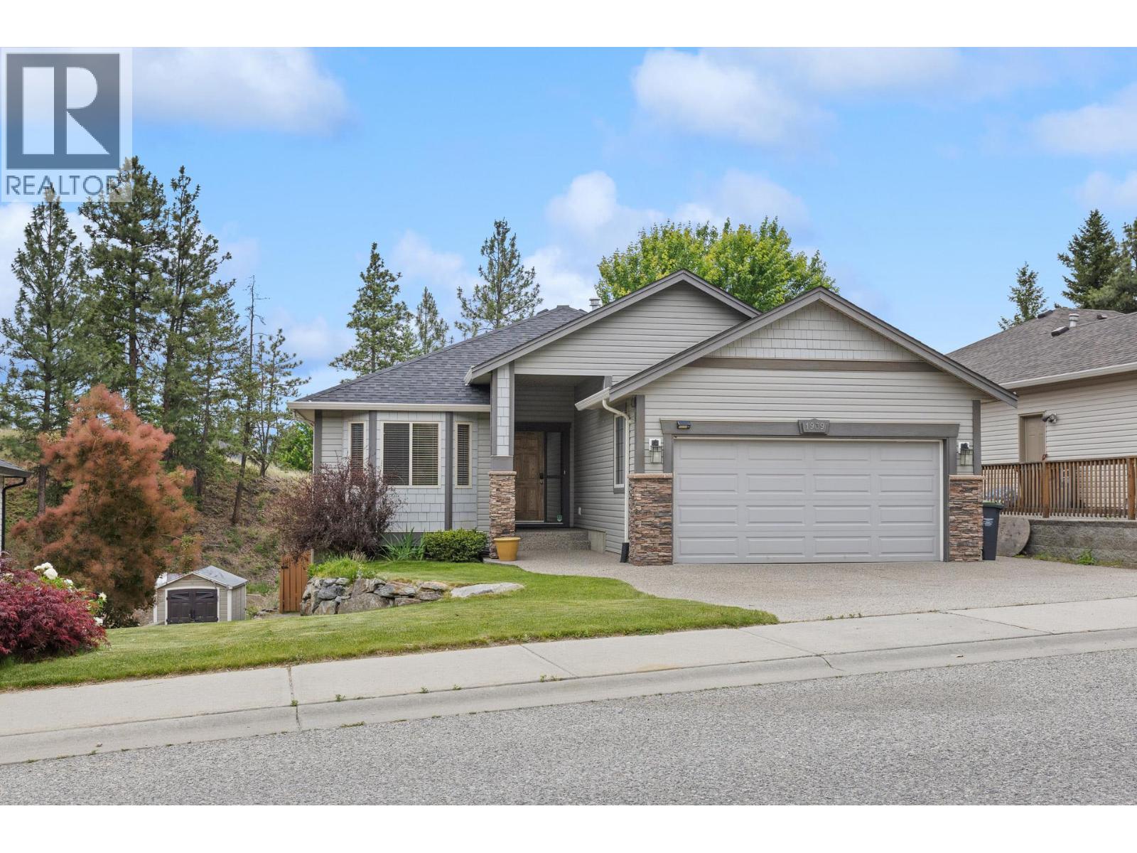 1939 Rosealee Lane, West Kelowna, British Columbia  V1Z 4A8 - Photo 1 - 10389748