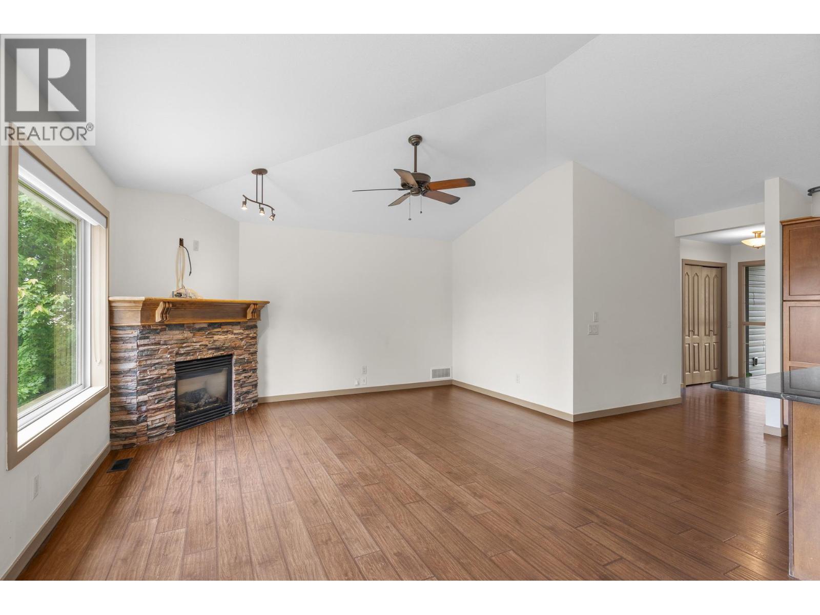 1939 Rosealee Lane, West Kelowna, British Columbia  V1Z 4A8 - Photo 12 - 10389748