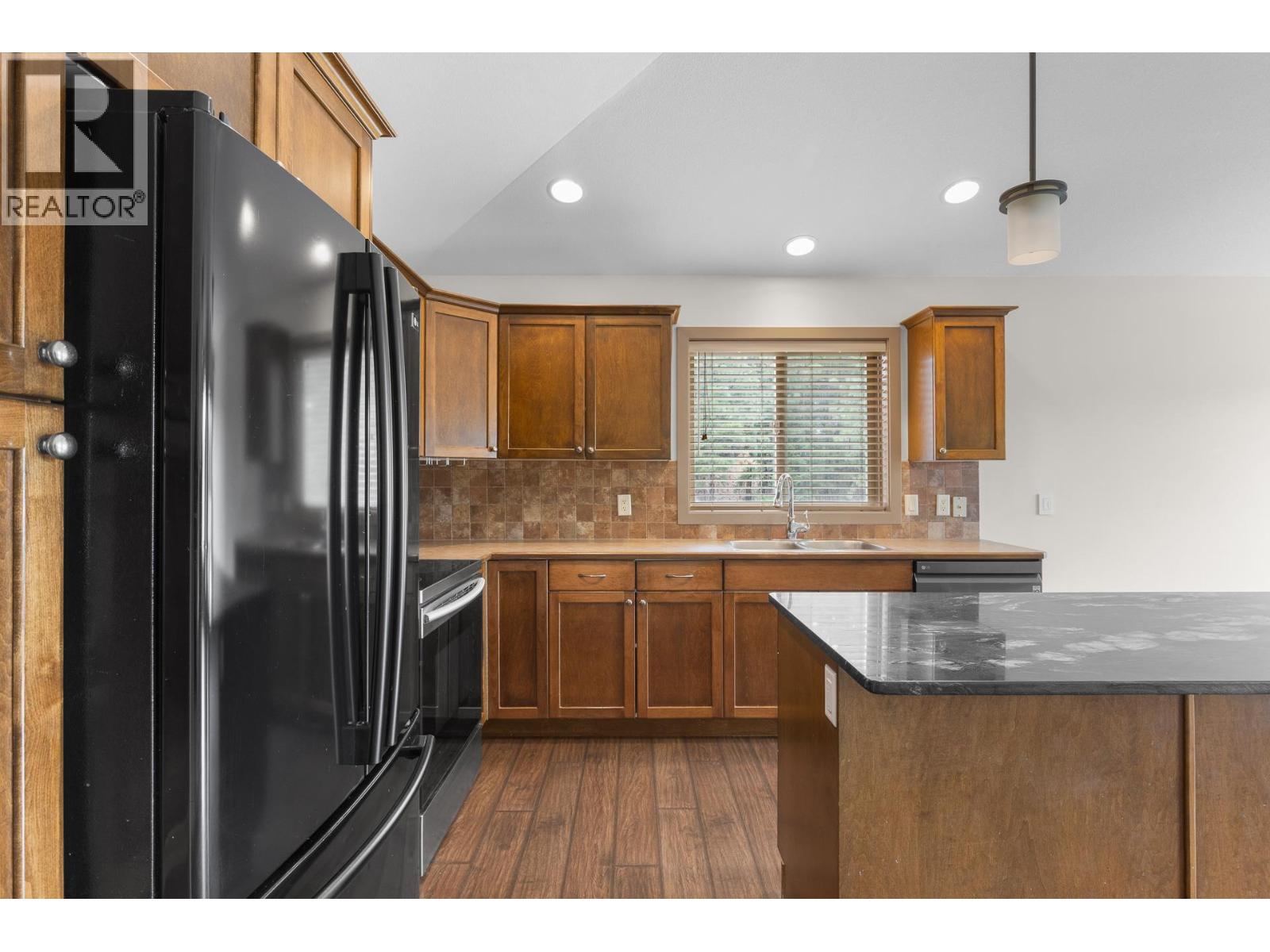 1939 Rosealee Lane, West Kelowna, British Columbia  V1Z 4A8 - Photo 5 - 10389748