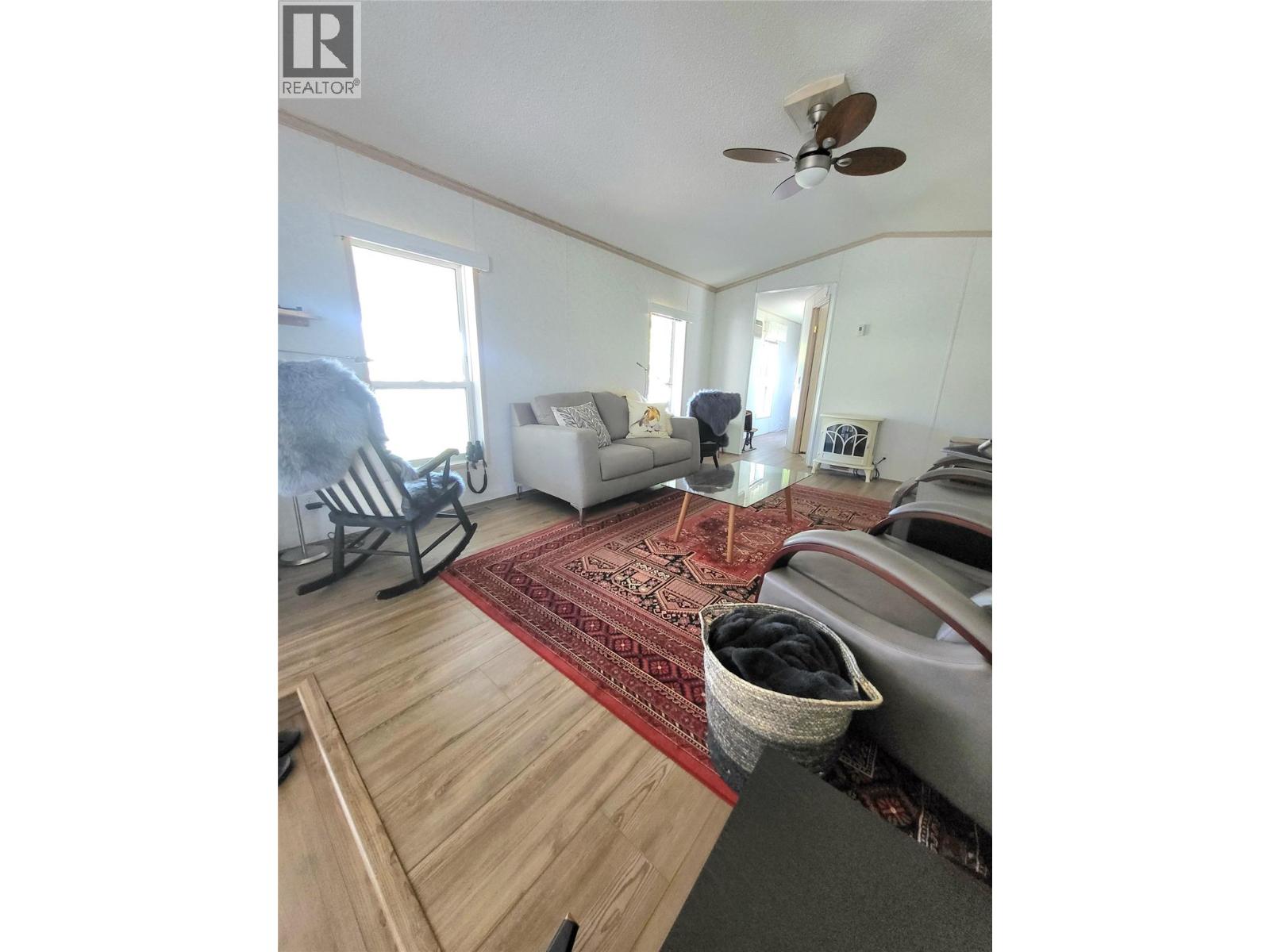 321 Yorkton Avenue Unit# 12, Penticton, British Columbia  V2A 3V6 - Photo 3 - 10390119