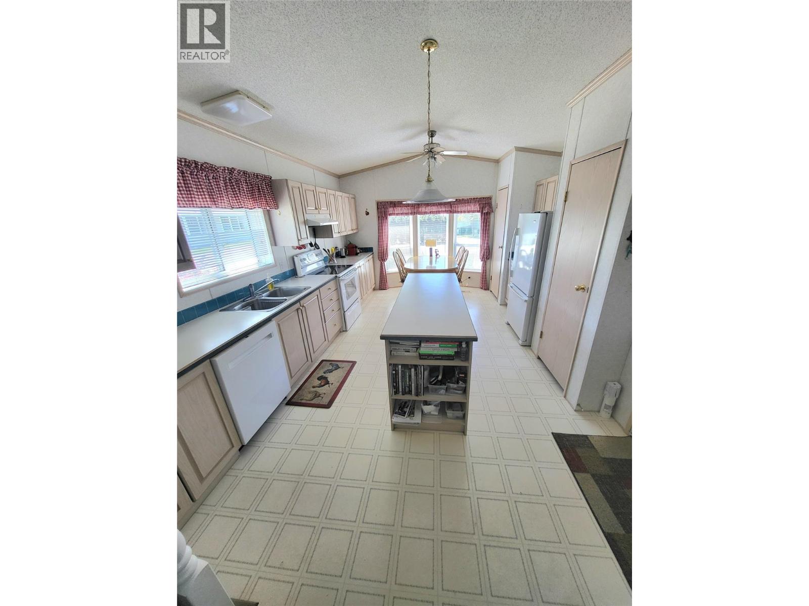321 Yorkton Avenue Unit# 12, Penticton, British Columbia  V2A 3V6 - Photo 5 - 10390119