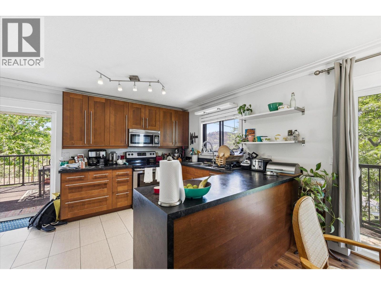 319 Valley Road, Kelowna, British Columbia  V1W 4C5 - Photo 31 - 10390338