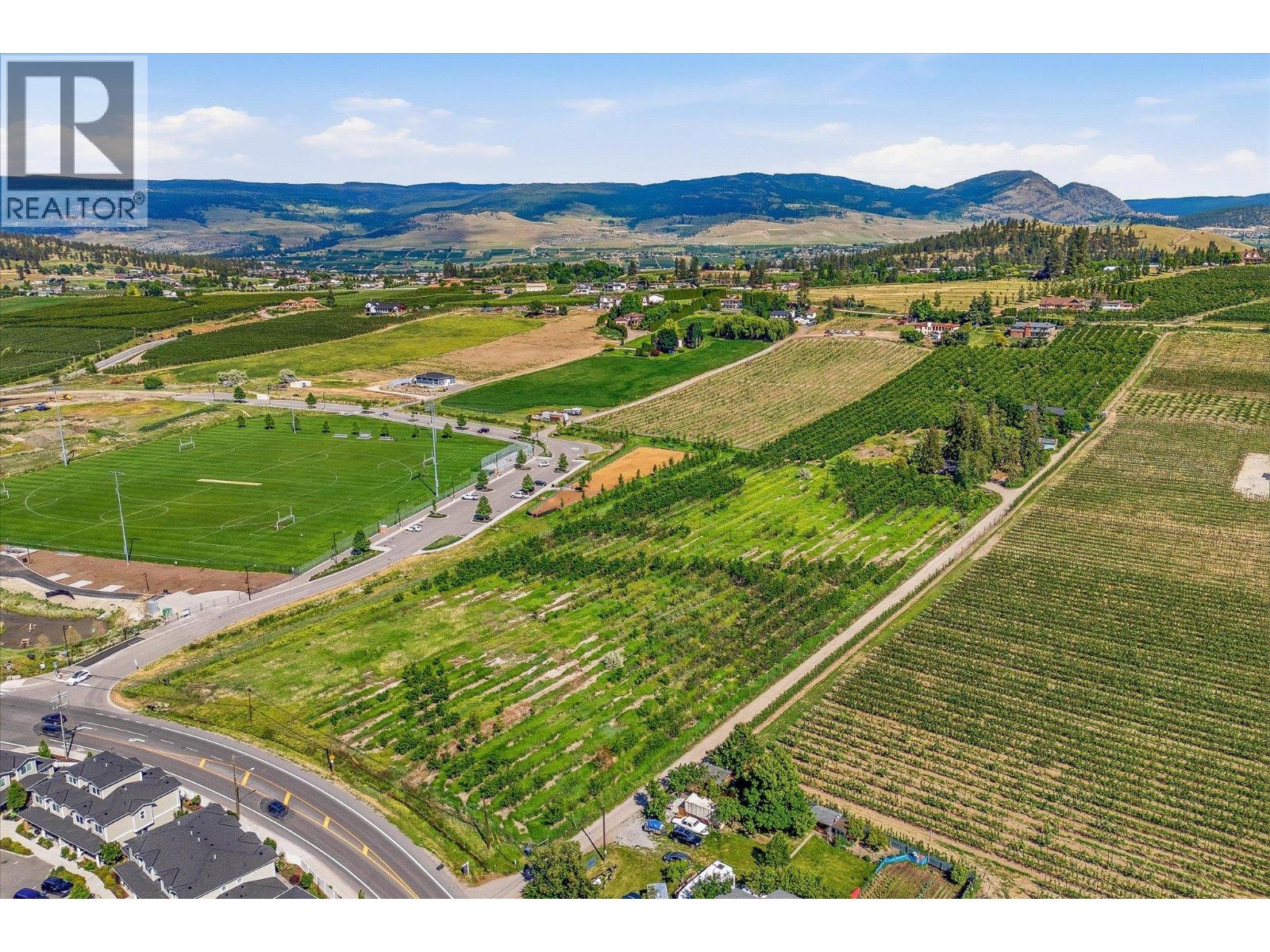 319 Valley Road, Kelowna, British Columbia  V1W 4C5 - Photo 6 - 10390338