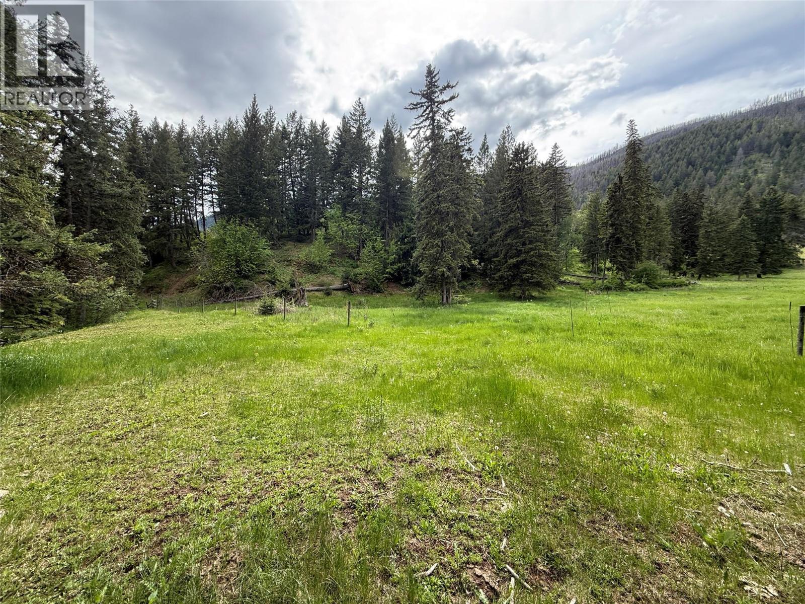 306 Irish Creek Road S, Vernon, British Columbia  V1H 2A4 - Photo 21 - 10390114