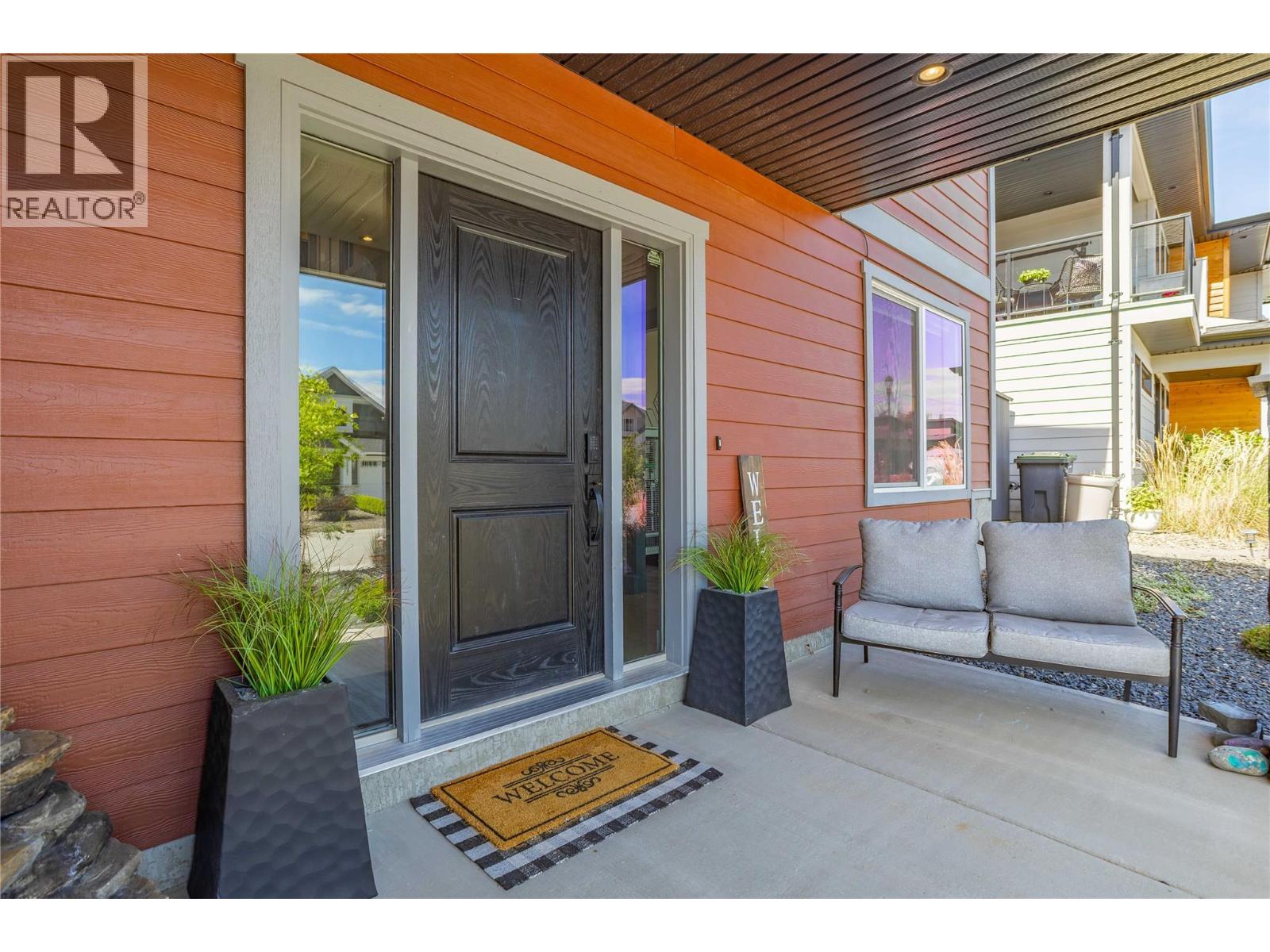 2596 Crown Crest Drive, West Kelowna, British Columbia  V4T 1L7 - Photo 3 - 10388917