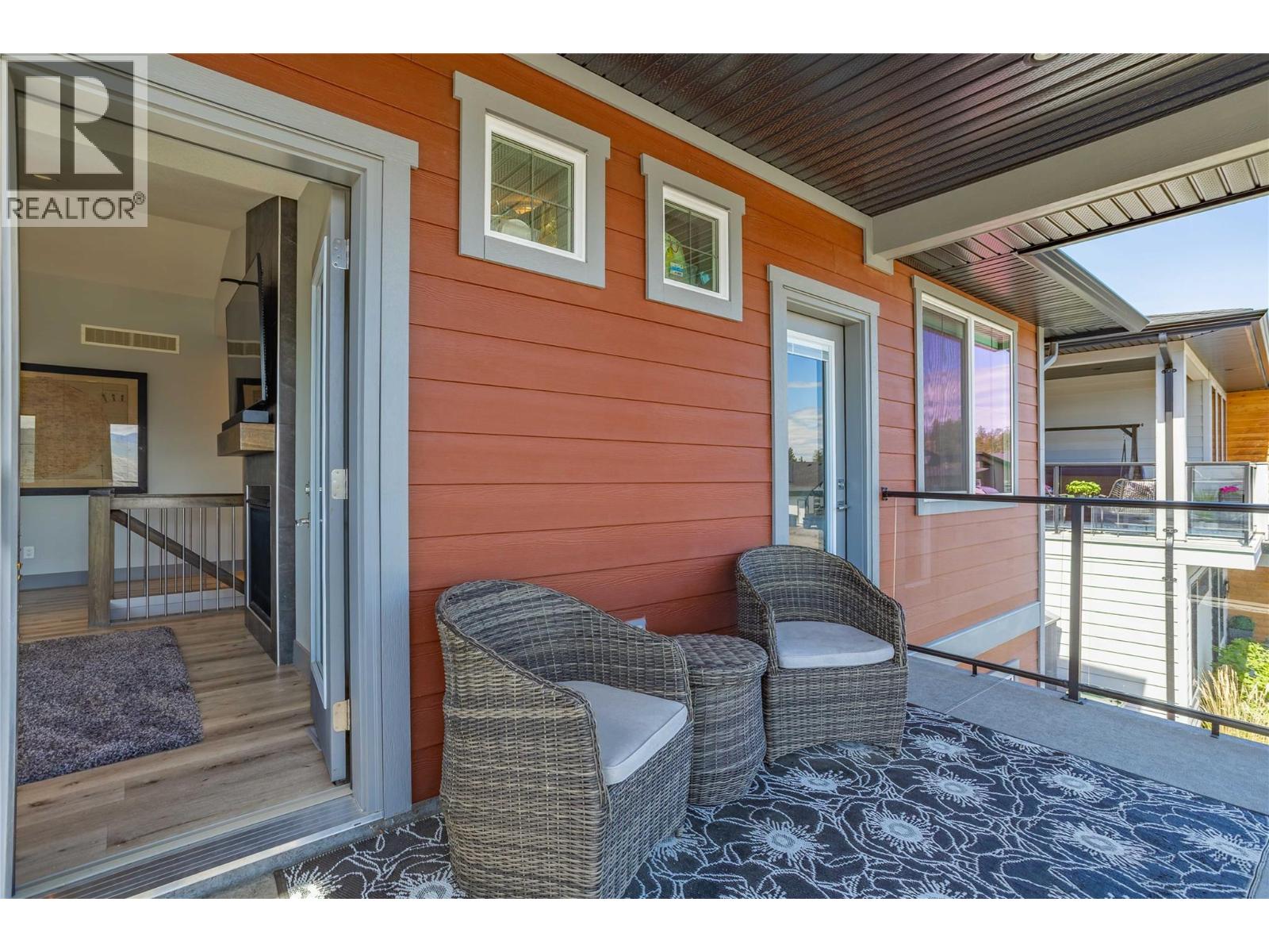 2596 Crown Crest Drive, West Kelowna, British Columbia  V4T 1L7 - Photo 9 - 10388917