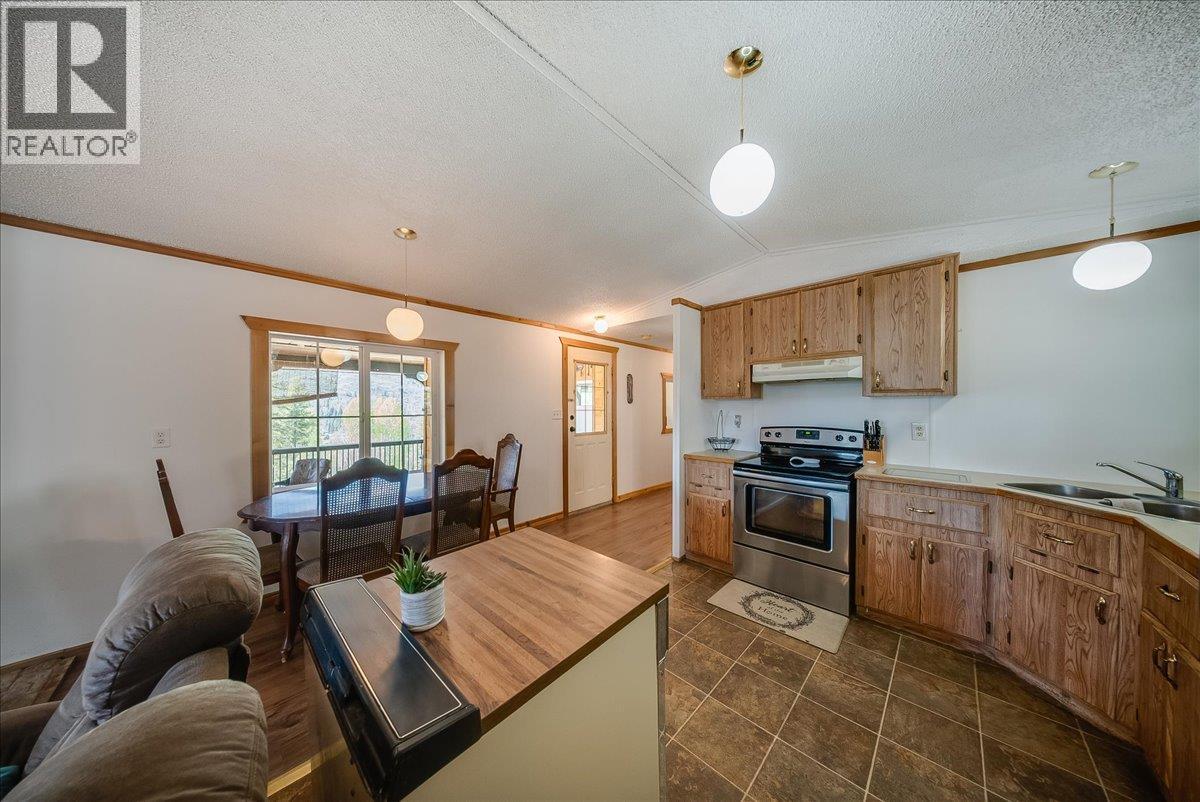 1232 Mcleod Road, Beaver Falls, British Columbia  V0G 1L1 - Photo 14 - 10385632