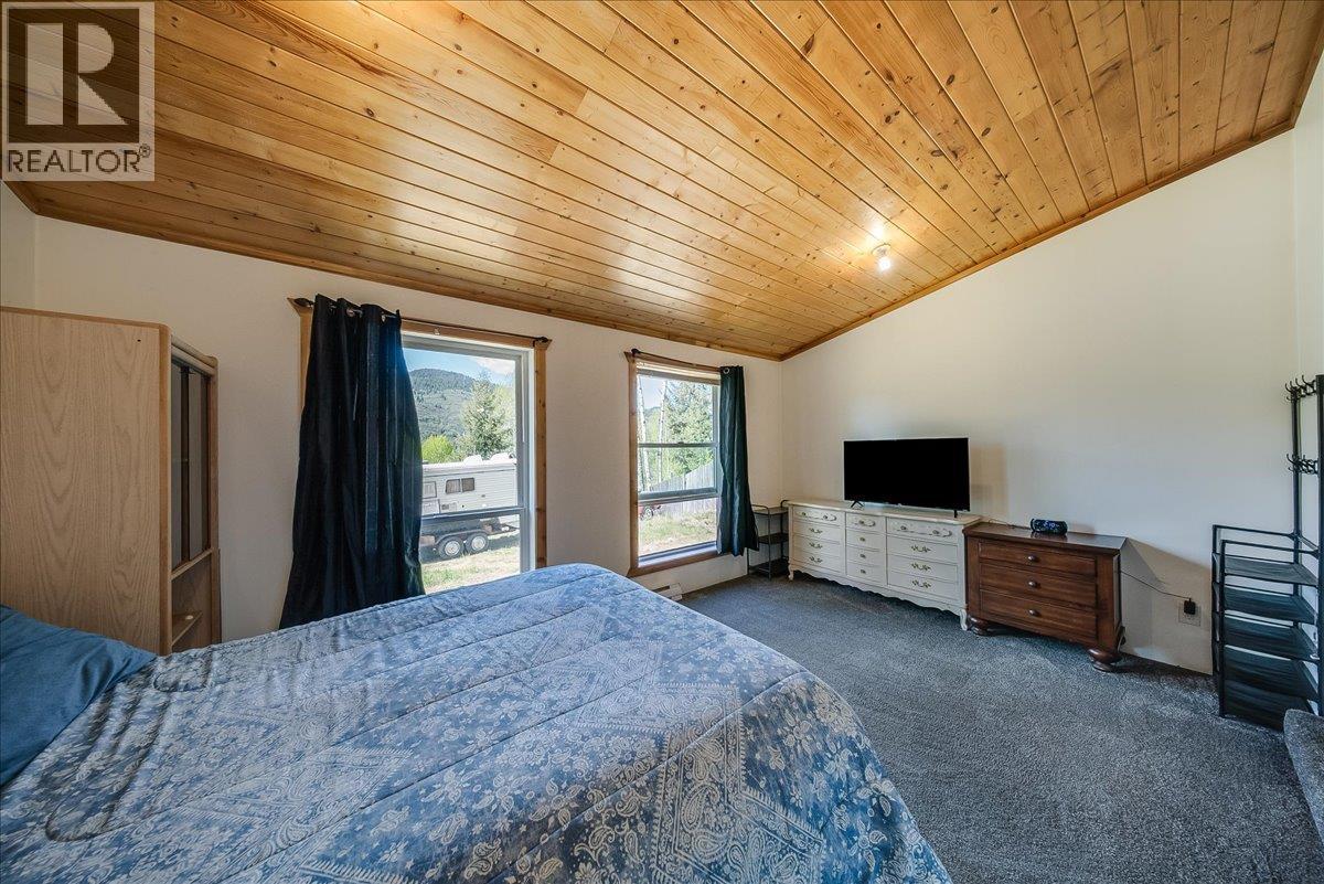 1232 Mcleod Road, Beaver Falls, British Columbia  V0G 1L1 - Photo 17 - 10385632