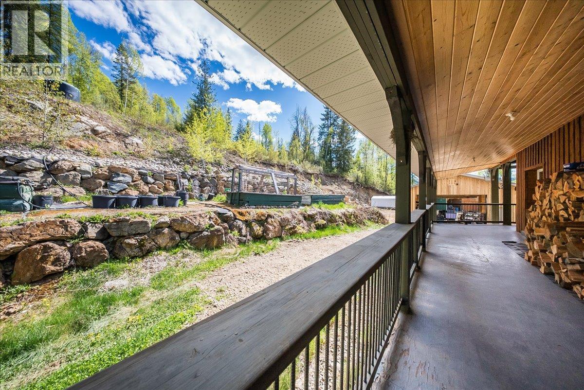 1232 Mcleod Road, Beaver Falls, British Columbia  V0G 1L1 - Photo 35 - 10385632