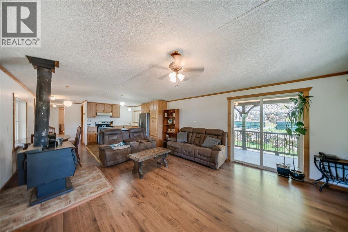 1232 Mcleod Road, Beaver Falls, British Columbia  V0G 1L1 - Photo 9 - 10385632