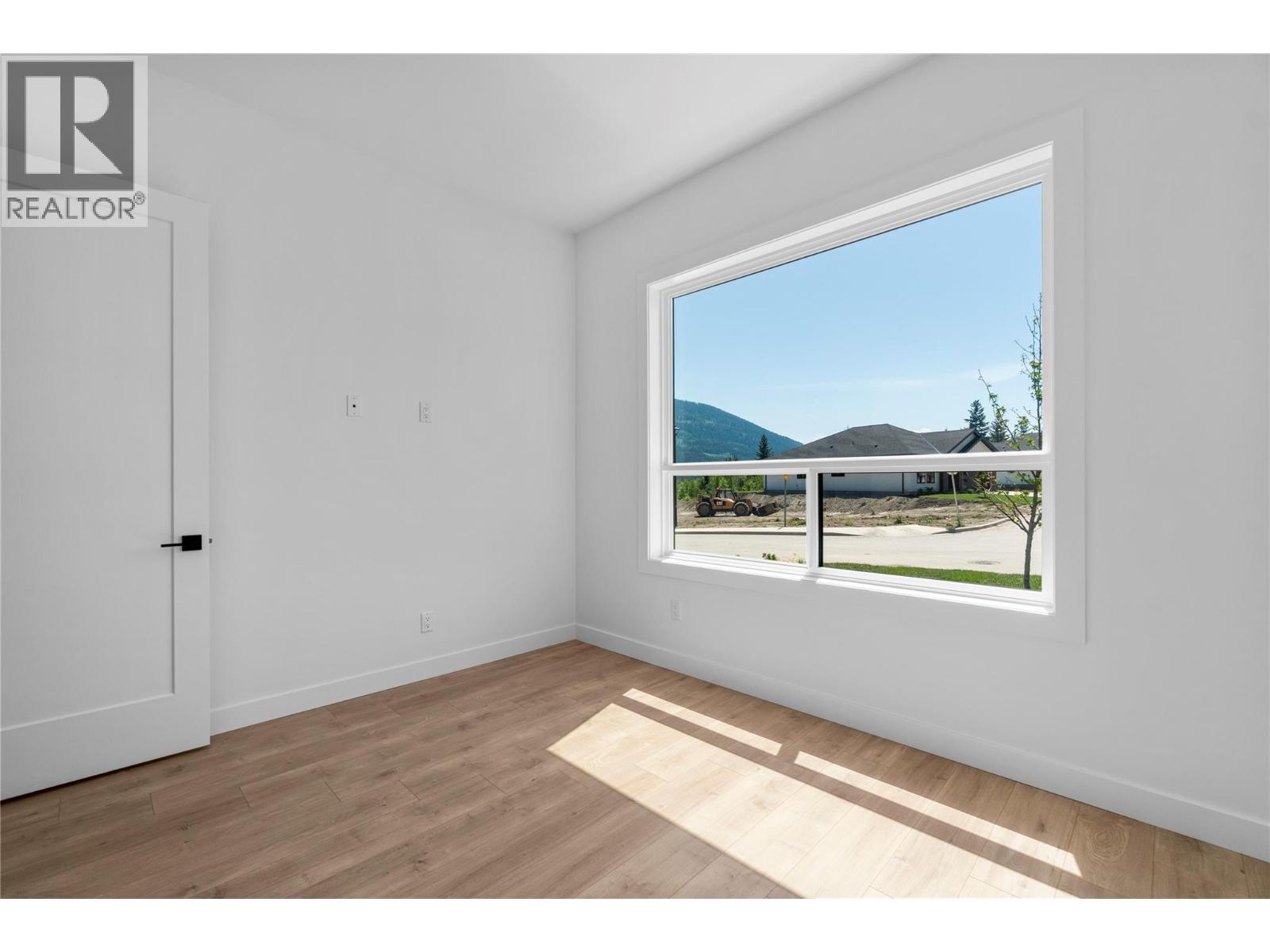 4221 69 Avenue Ne, Salmon Arm, British Columbia  V0E 1K0 - Photo 26 - 10389711