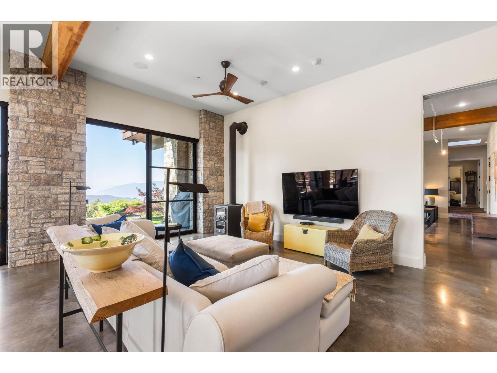 26 Commonage Road, Vernon, British Columbia  V1H 1G4 - Photo 31 - 10390300