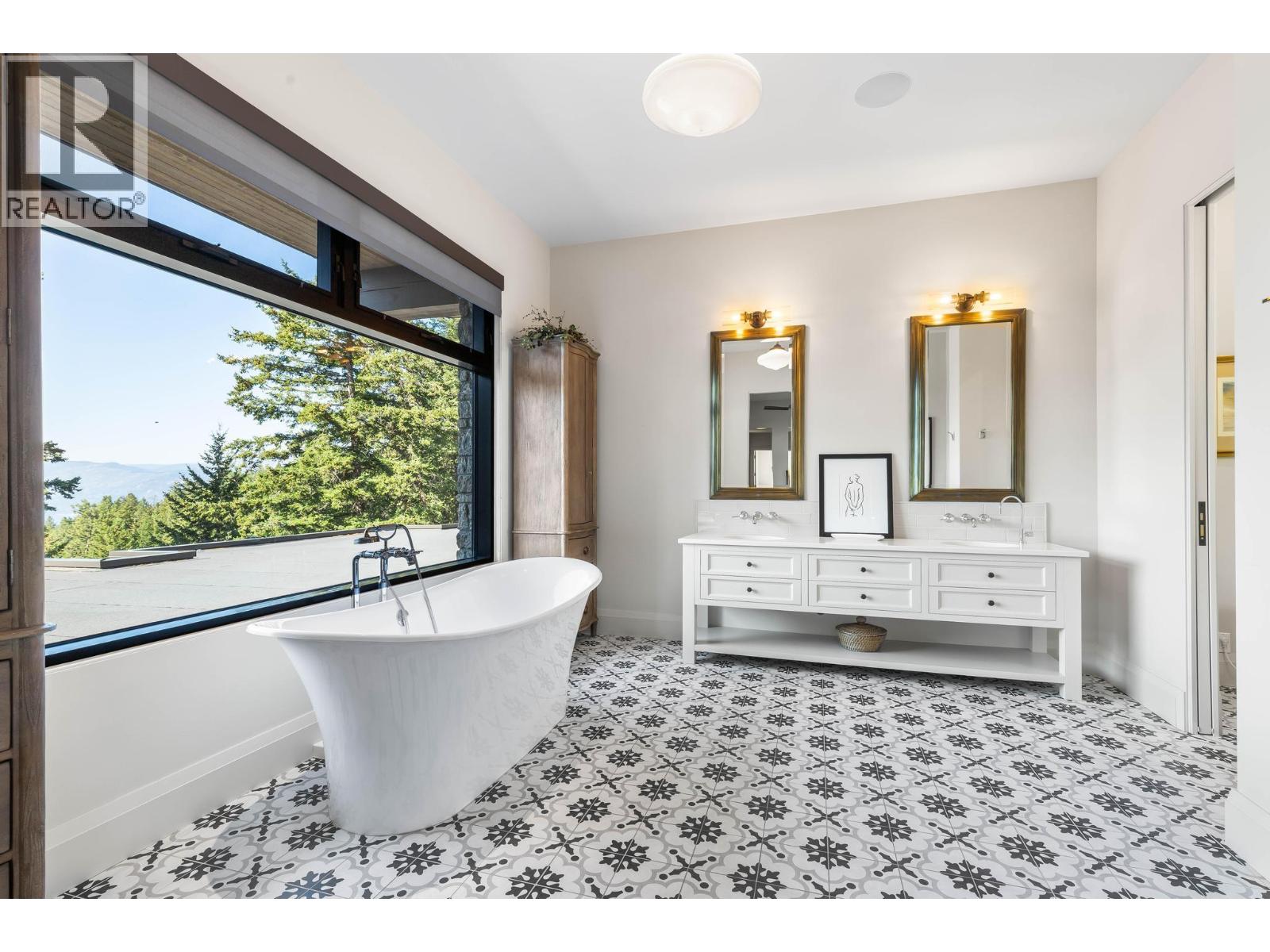 26 Commonage Road, Vernon, British Columbia  V1H 1G4 - Photo 39 - 10390300