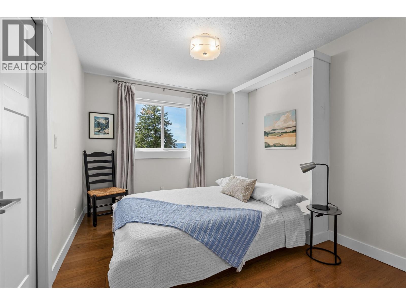 882 Roma Court, Kelowna, British Columbia  V1W 2P6 - Photo 32 - 10389730