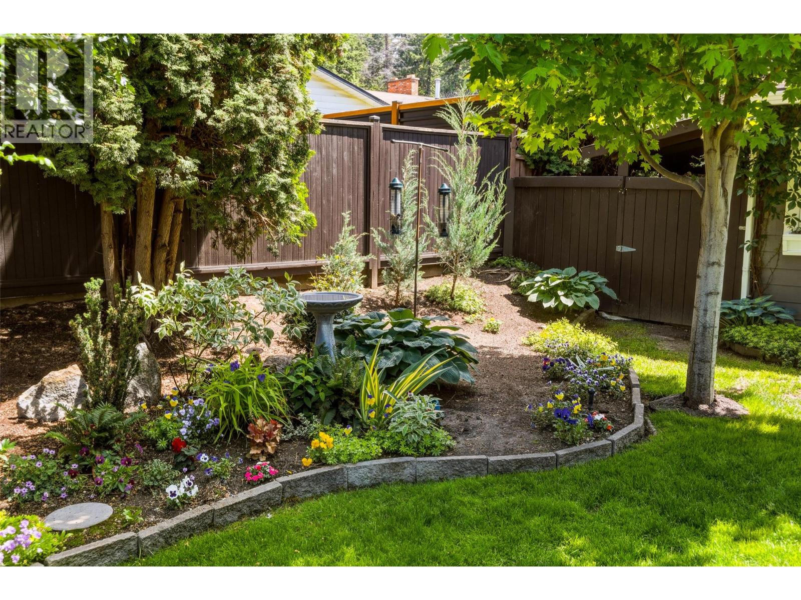 882 Roma Court, Kelowna, British Columbia  V1W 2P6 - Photo 48 - 10389730