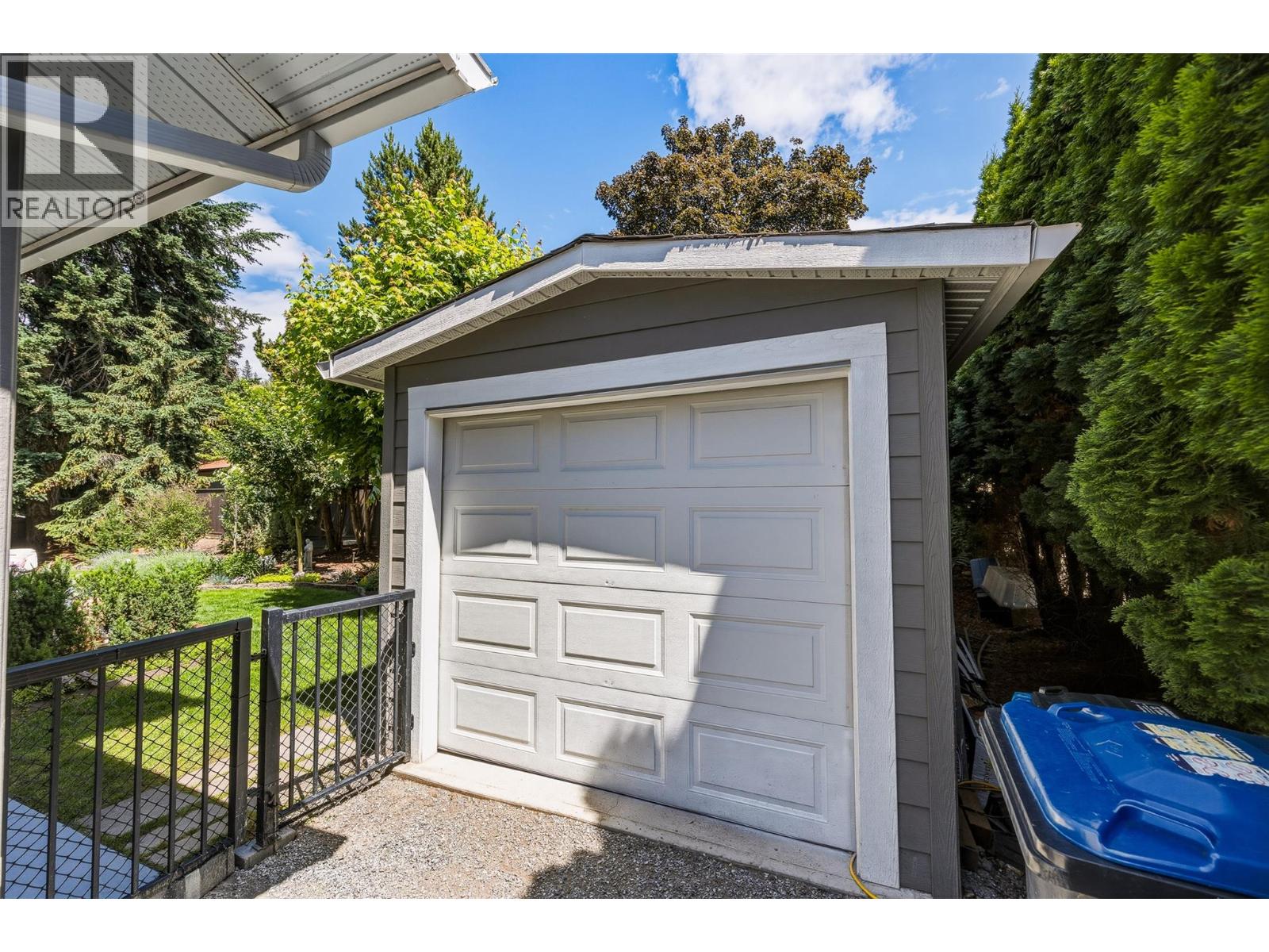 882 Roma Court, Kelowna, British Columbia  V1W 2P6 - Photo 55 - 10389730