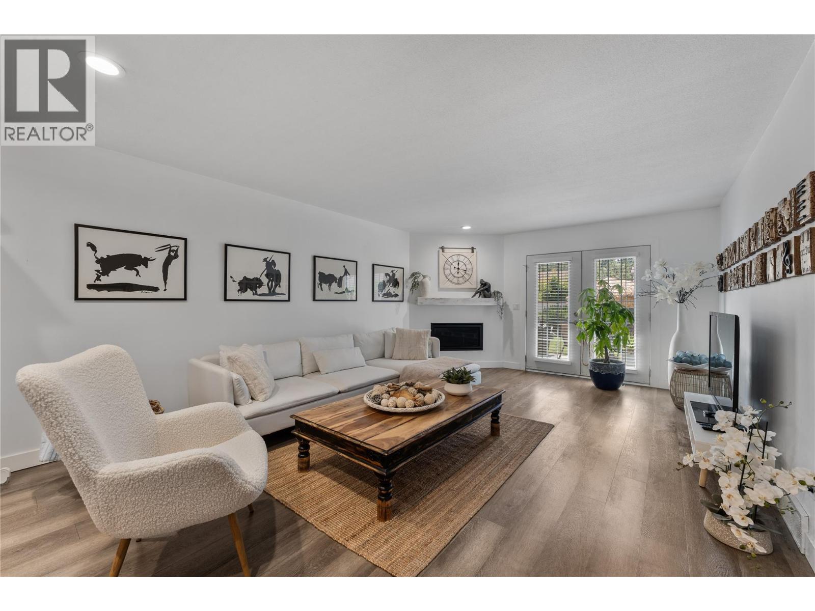1874 Parkview Crescent Unit# 3, Kelowna, British Columbia  V1X 7G6 - Photo 4 - 10390331