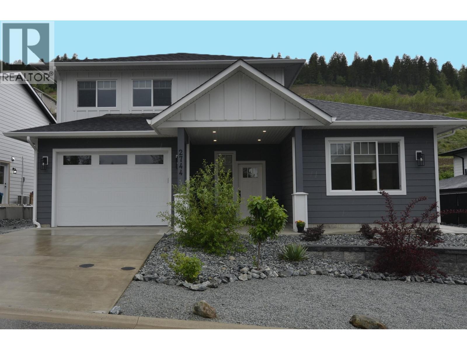 2744 Cedar Ridge Street, Lumby, British Columbia  V0E 2G5 - Photo 1 - 10390257