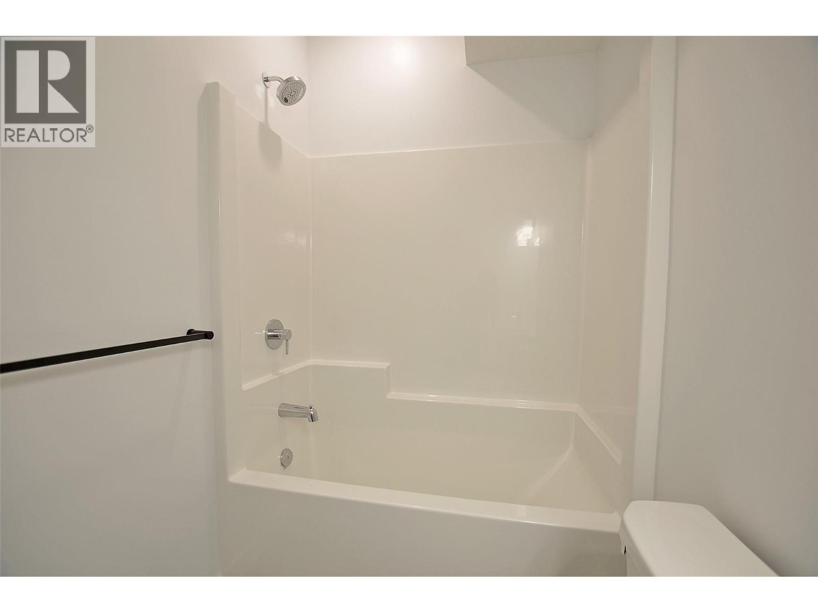 2744 Cedar Ridge Street, Lumby, British Columbia  V0E 2G5 - Photo 45 - 10390257