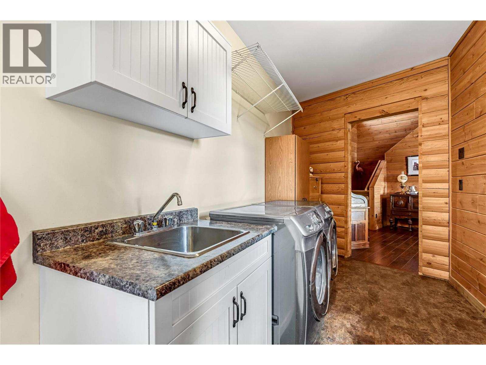 9371 6 Highway, Coldstream, British Columbia  V1B 3B5 - Photo 33 - 10390055