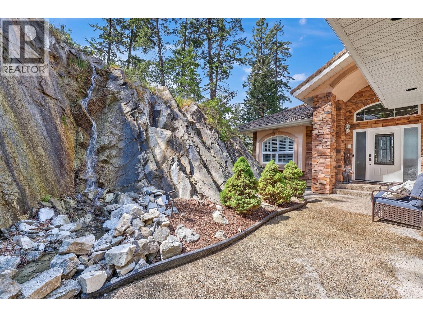 6650 Finch Road, Lake Country, British Columbia  V4V 1M9 - Photo 4 - 10388282