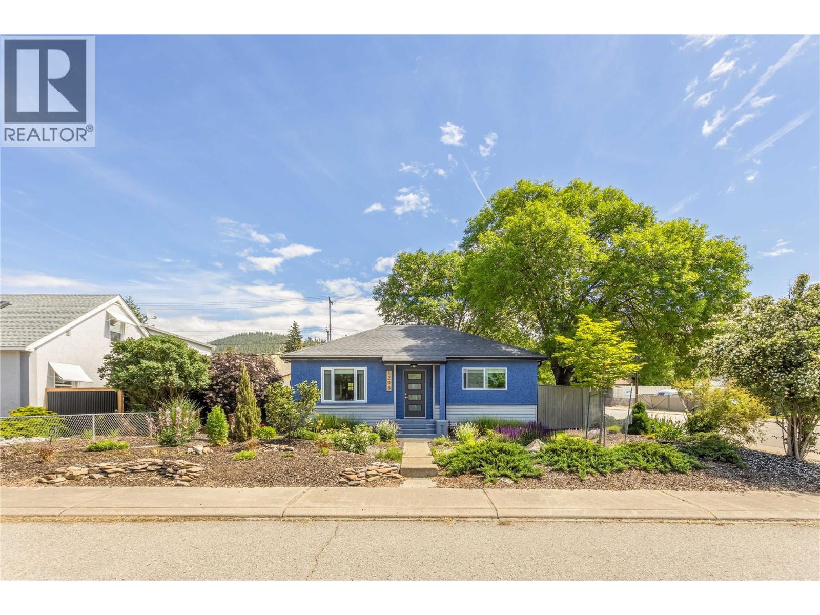 1298 Kilwinning Street, Penticton, British Columbia  V2A 4P3 - Photo 2 - 10388260