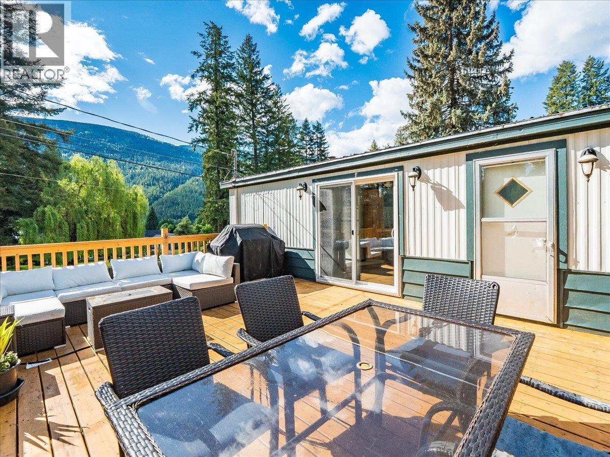 2875 Lower Six Mile Road, Nelson, British Columbia  V1L 6L7 - Photo 12 - 10390151