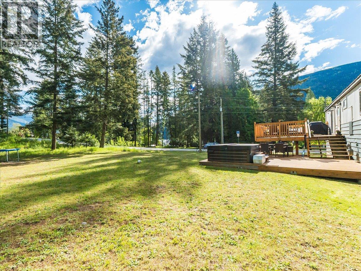 2875 Lower Six Mile Road, Nelson, British Columbia  V1L 6L7 - Photo 2 - 10390151
