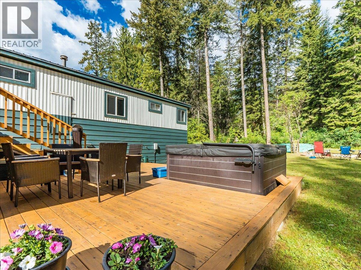 2875 Lower Six Mile Road, Nelson, British Columbia  V1L 6L7 - Photo 3 - 10390151