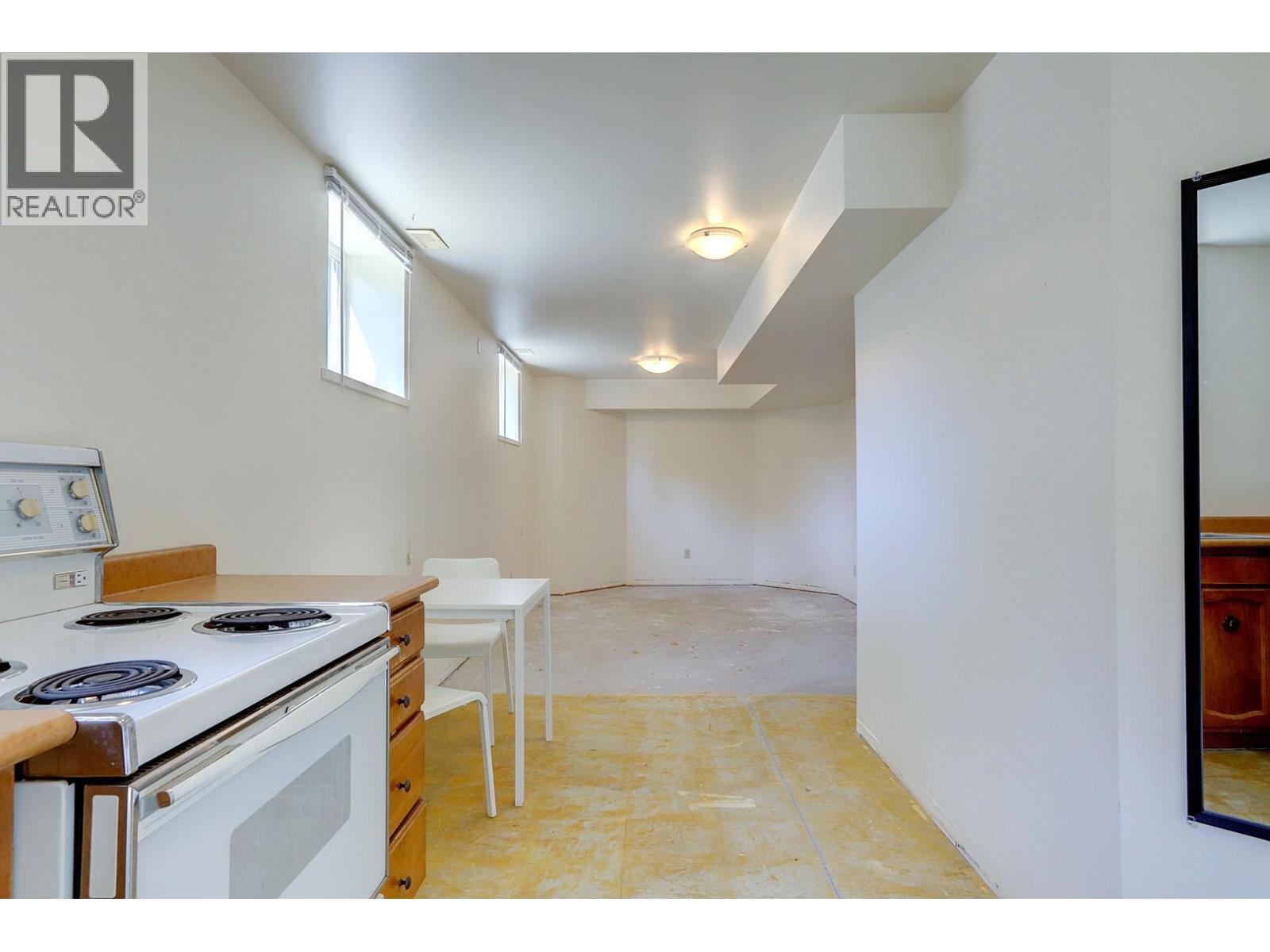 2503 24 Street, Vernon, British Columbia  V1T 4M8 - Photo 47 - 10390124